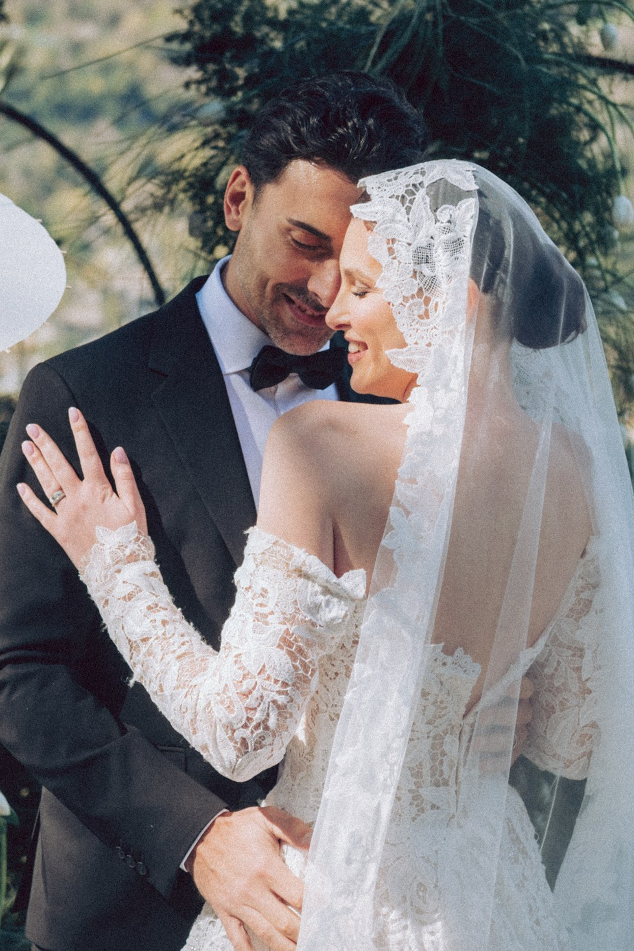 Planning a proposal? There is a smarter way to capture it. AnaMilanoFoto Fotografa Milano