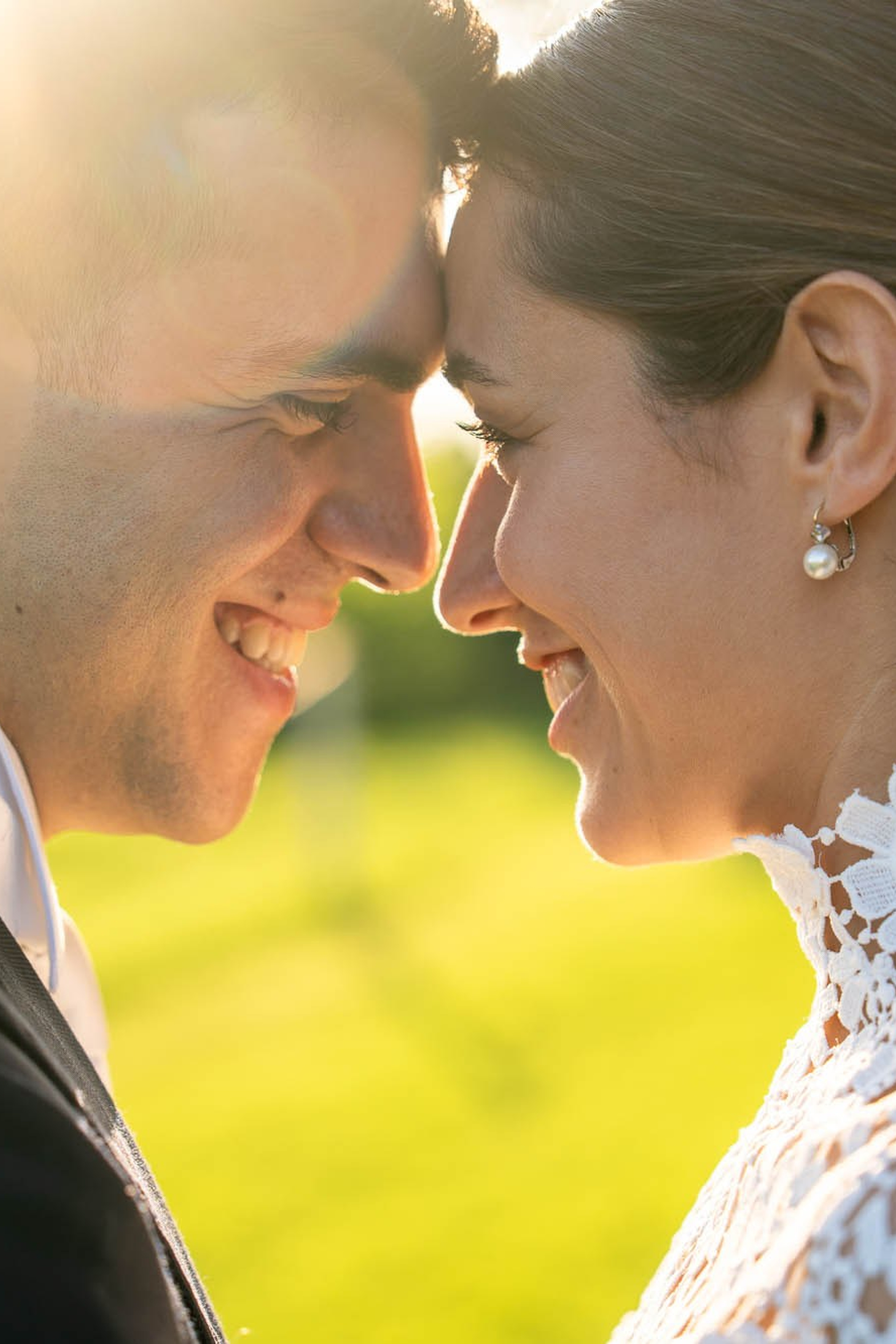 Sofia e Paolo matrimonio nella chiesa di San Calimero a Milano ricevimento presso la villa Villa Caproni a Vizzola Ticino