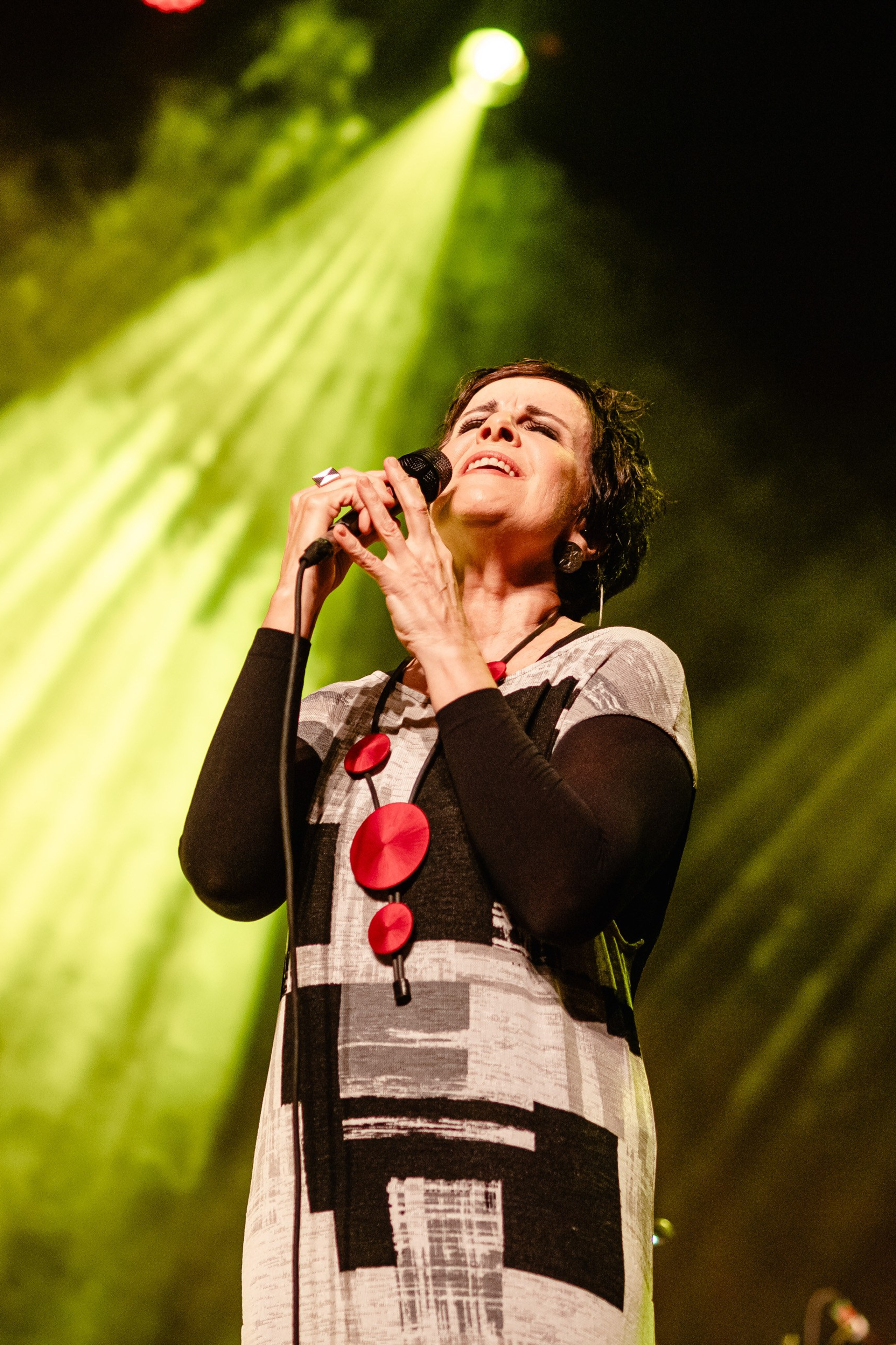 Espetáculo Teatral Alice no País das Maravilhas — Recriarte