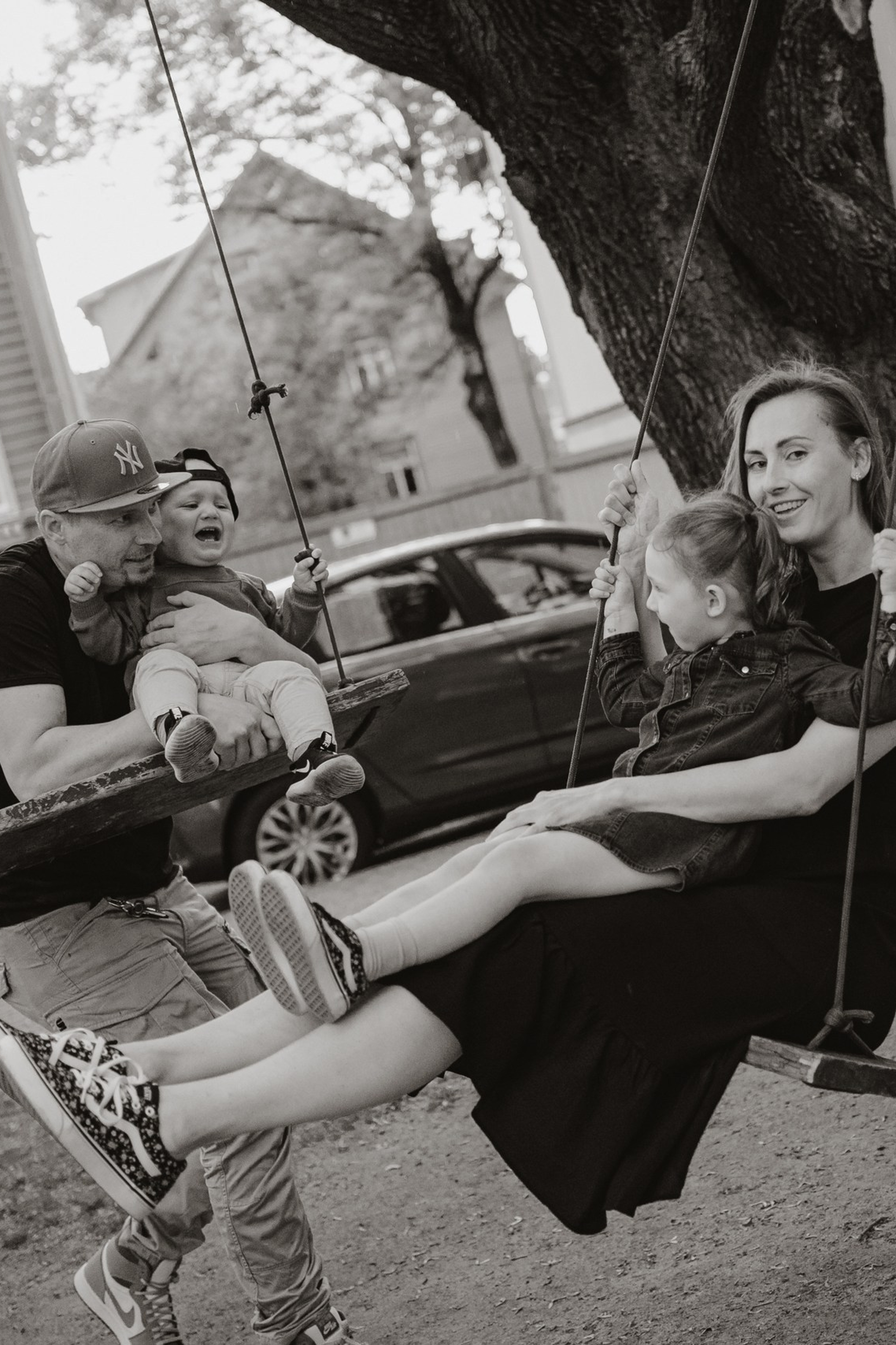 Let’s book the date or how to confirm the booking in a clear way. Documentary Family Photographer in Tallinn | Ivan Boglajev