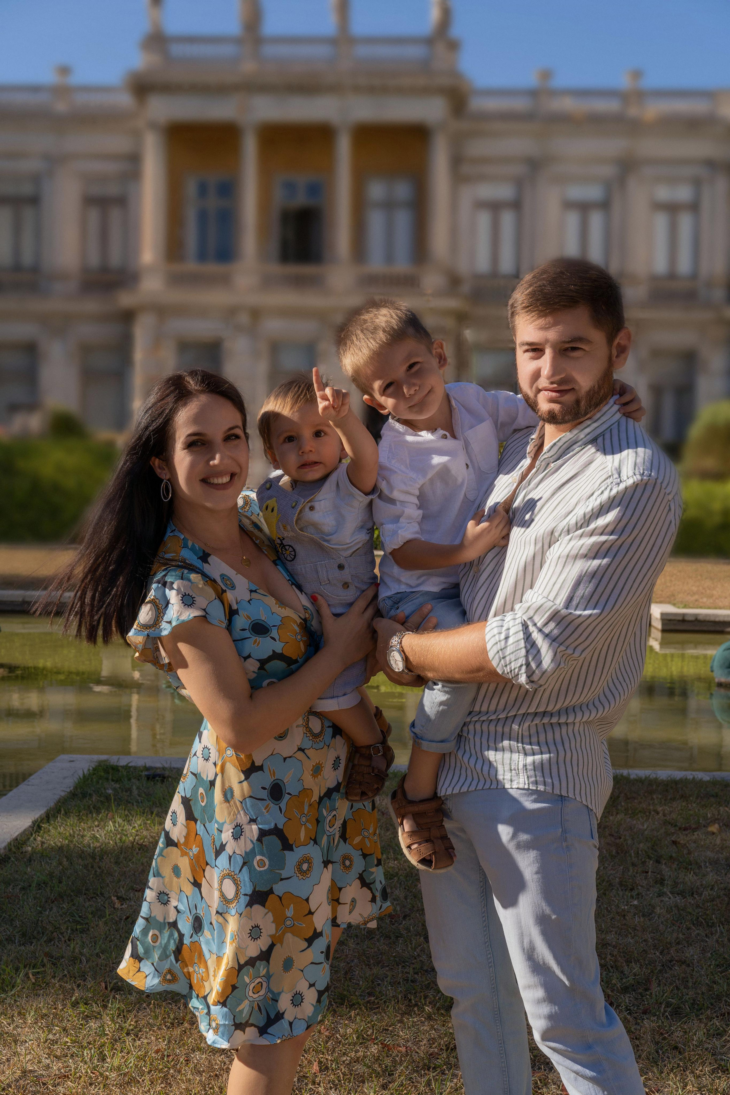 « счастливы вместе »