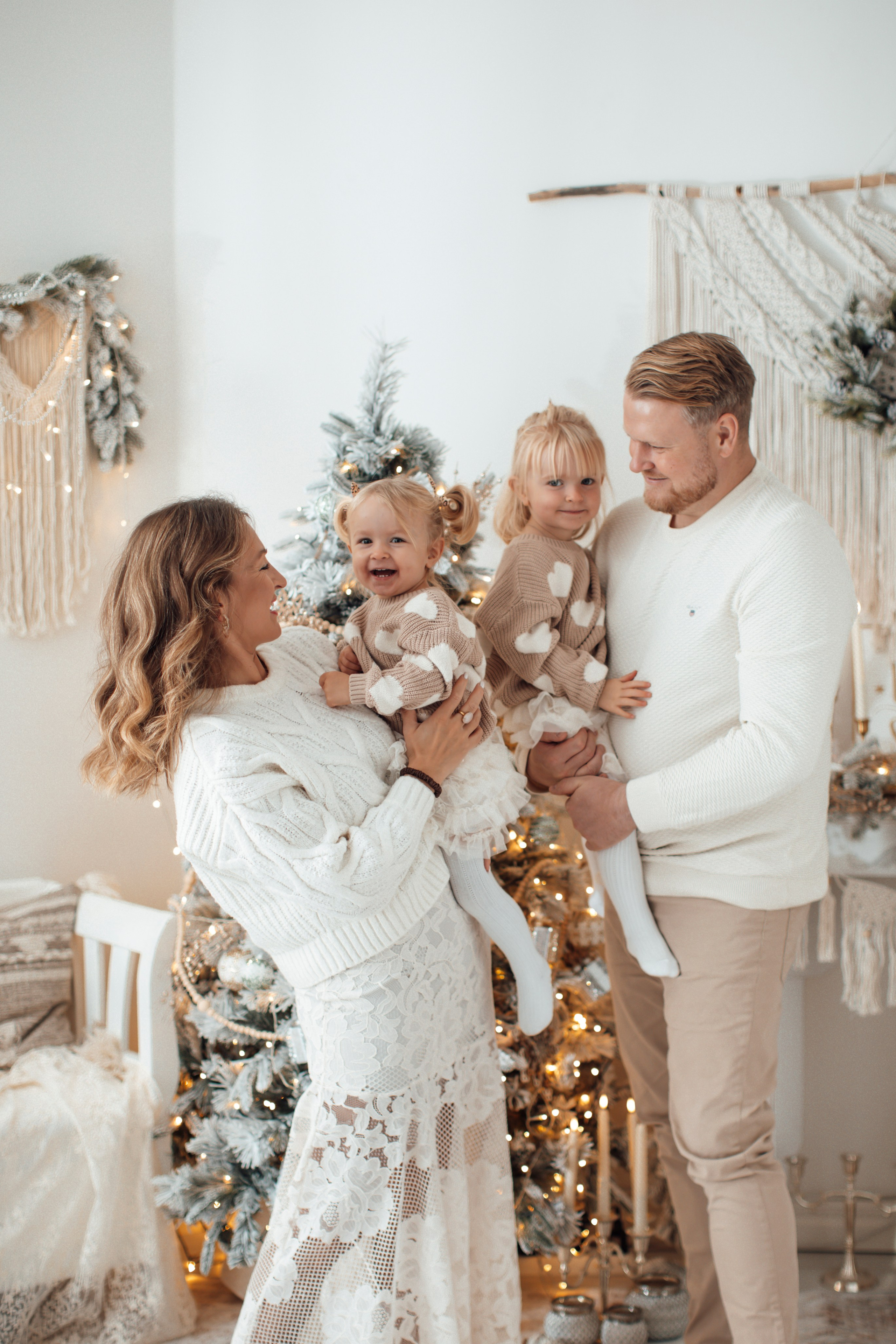 Mini - fotosession för bebisar 7-10 månader. Axlundphotography.se