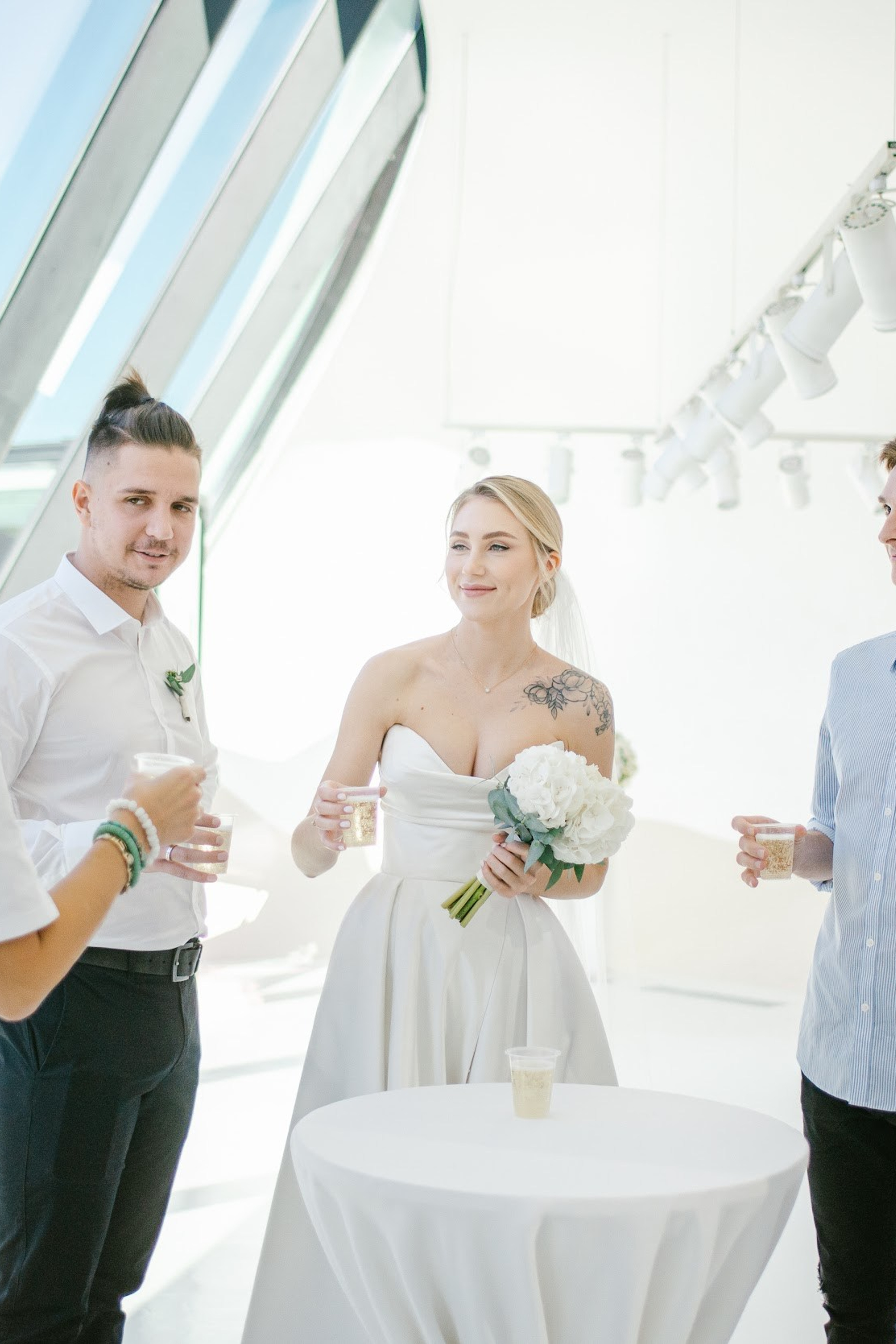 Wedding in Batumi for foreigners — Papers in 9 hours, Ceremony and Photographer. Арт Ивент Студио — Самое рейтинговое свадебное агентство в Грузии