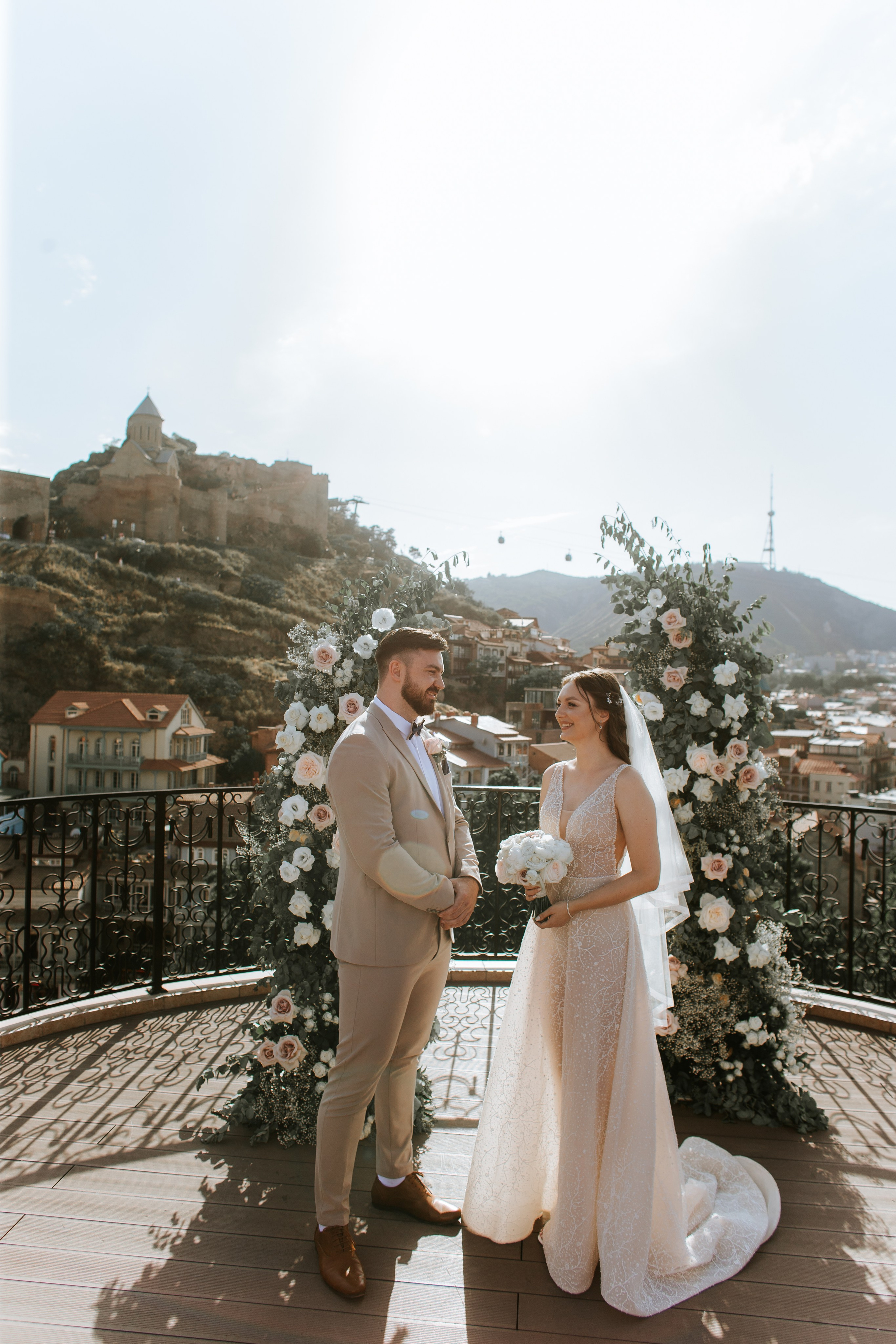 Tiflis Veranda Wedding. Арт Ивент Студио — Самое рейтинговое свадебное агентство в Грузии