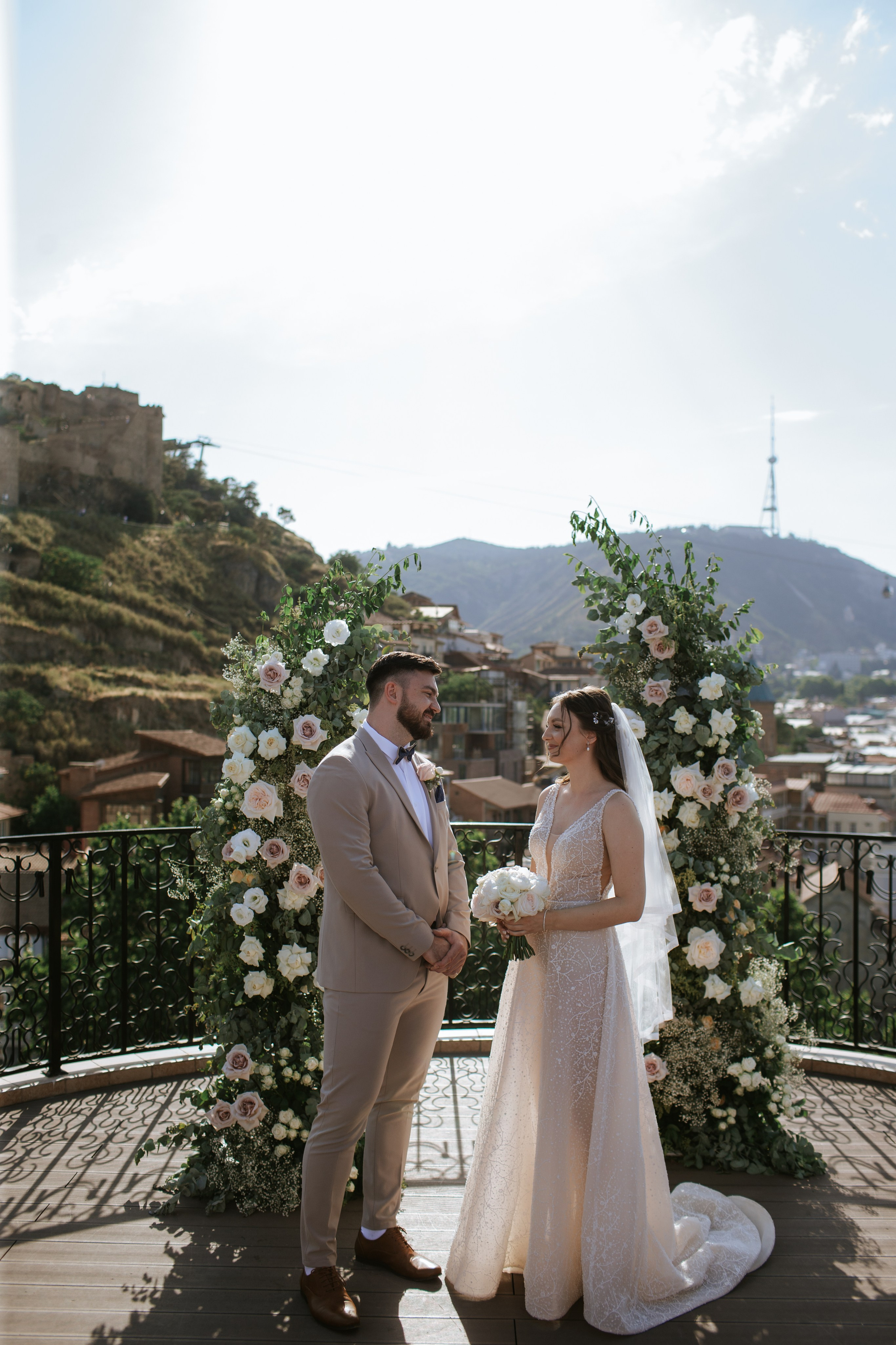 Tiflis Veranda Wedding. Арт Ивент Студио — Самое рейтинговое свадебное агентство в Грузии