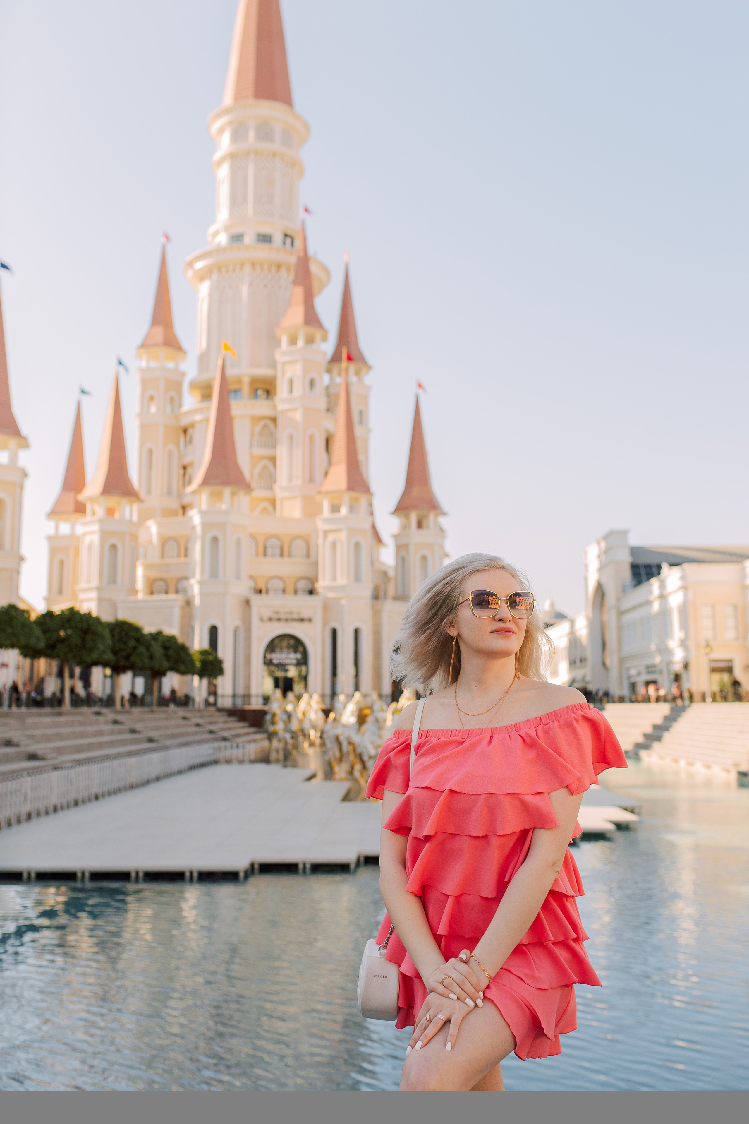 Золотой час в&nbsp;The Land of Legends элегантный женский портрет