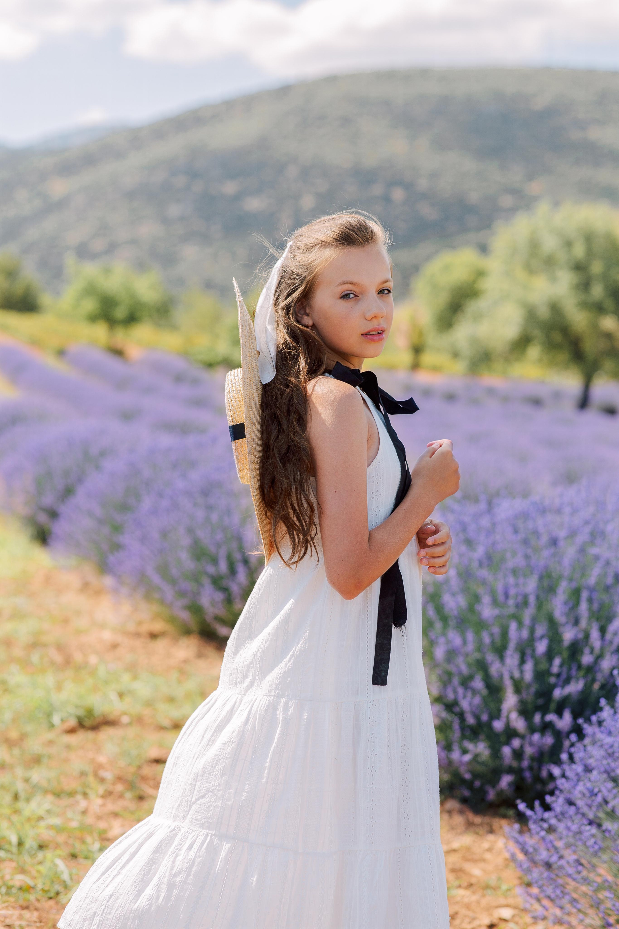 Семейная фотосессия на лавандовых полях