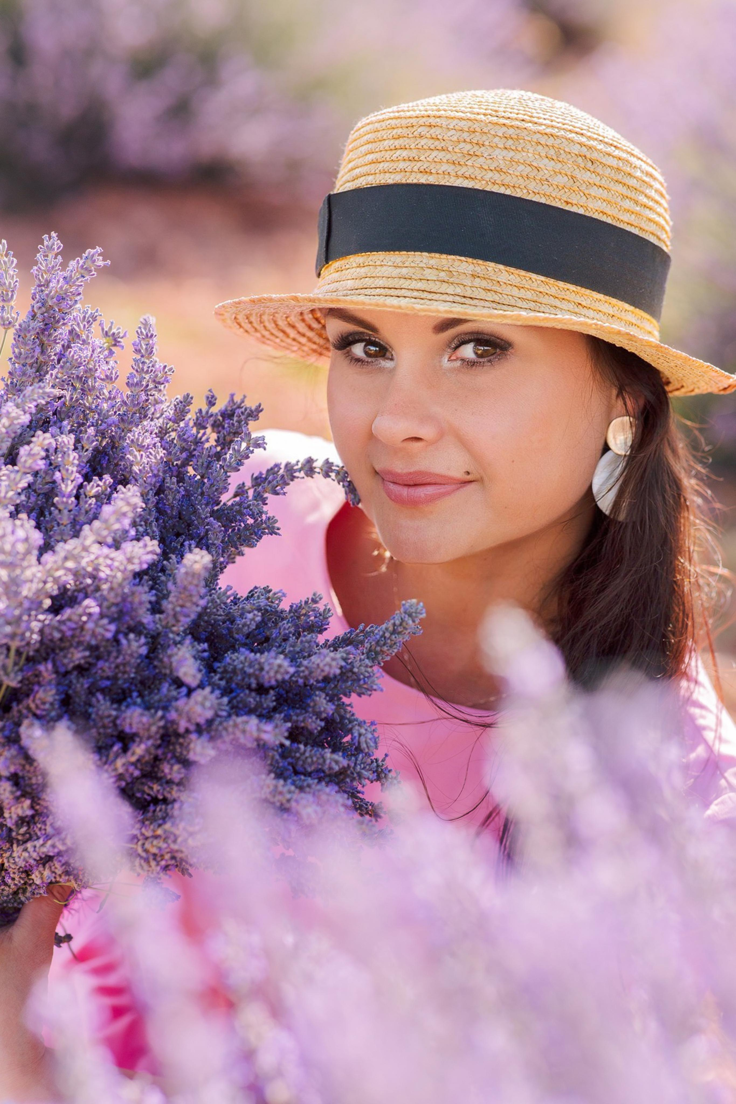 Индивидуальная фотосессия в лавандовом поле