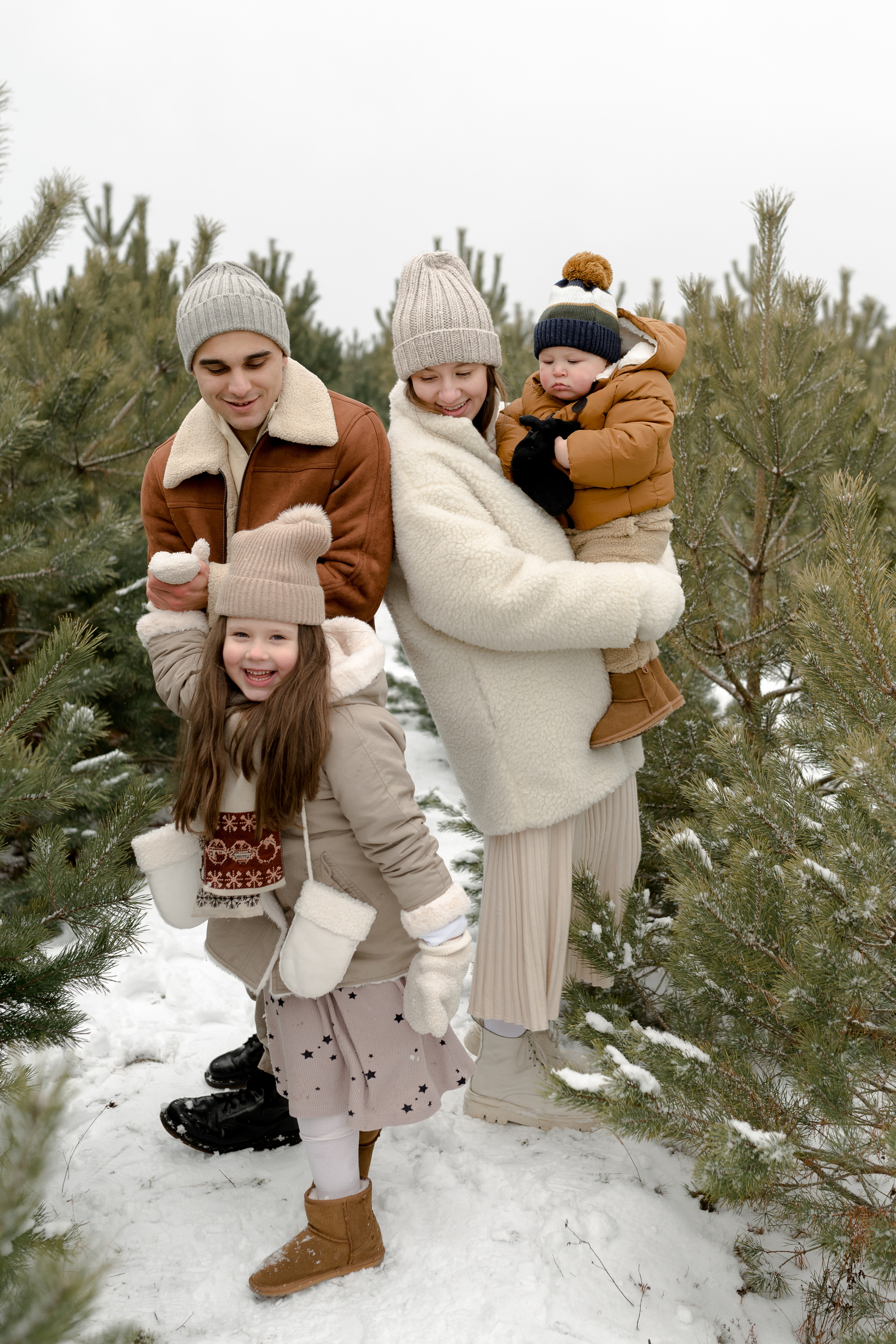 Ilya, Anastasia, Mariana, Leon, 2022