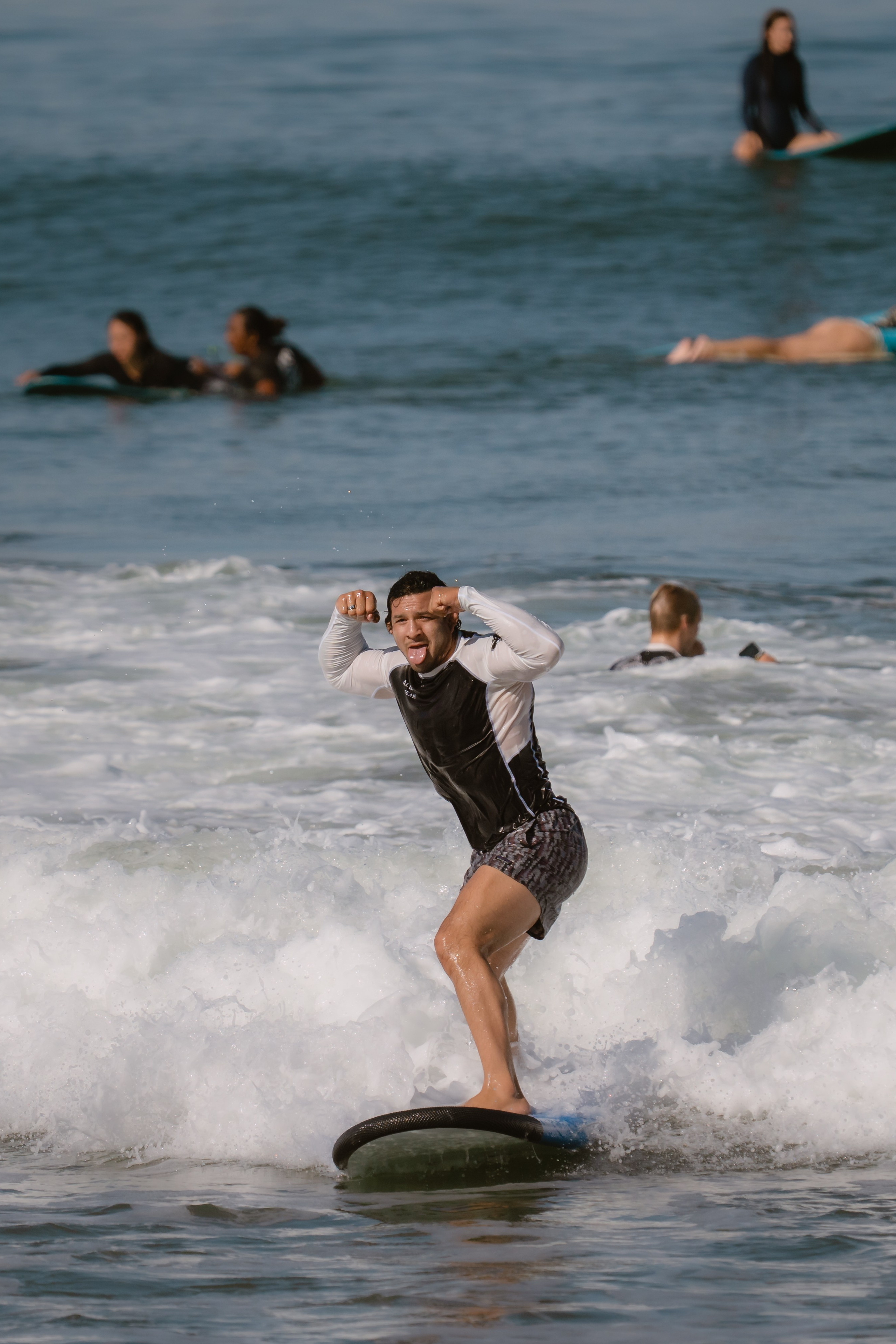 Al Leone athletes having fun surfing in the Pacific Ocean. Коммьюнити фотограф, Москва, Сергей Зворыгин