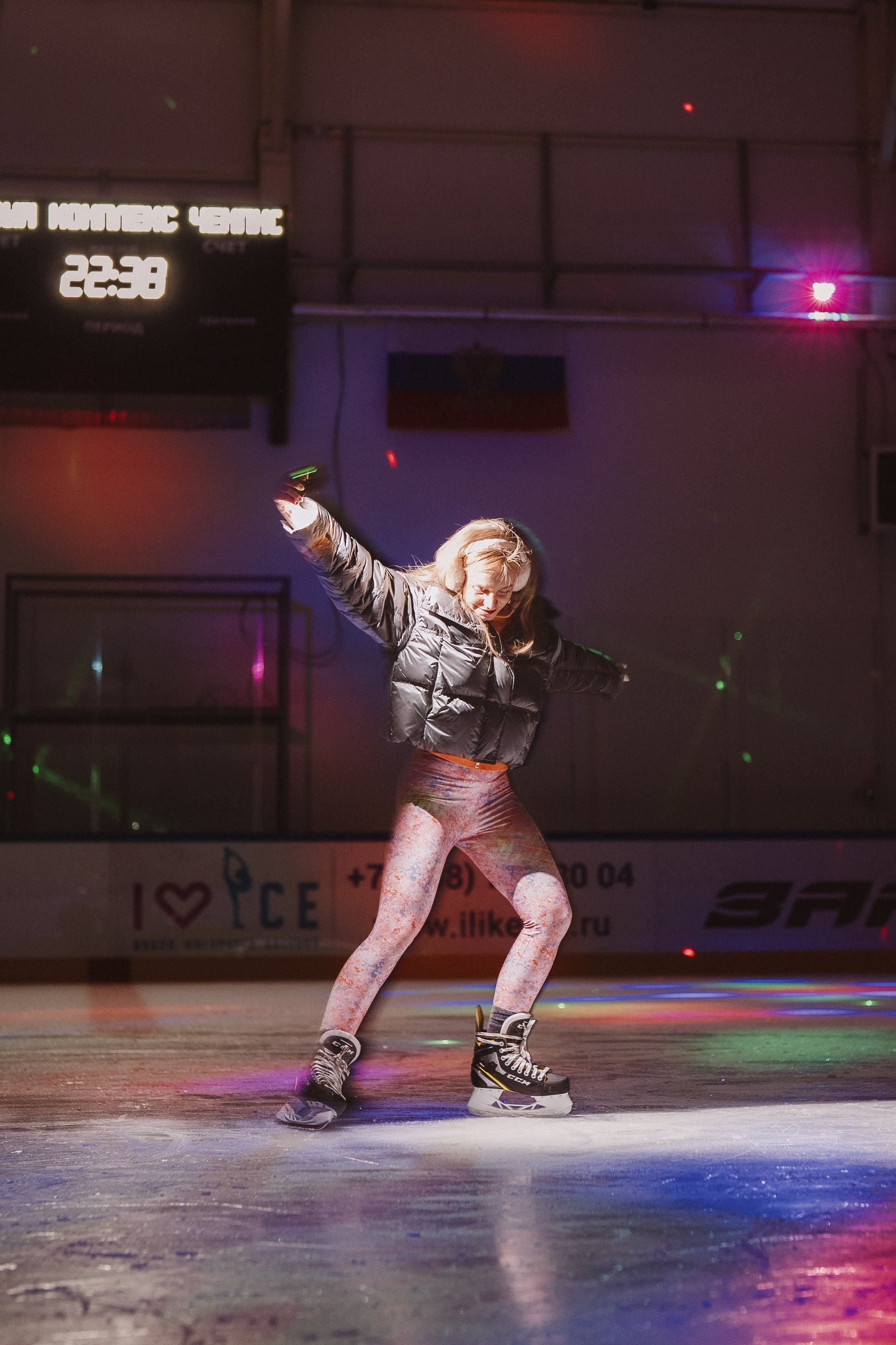 Champion Ice Rink in Gorky Central Park, Moscow. Коммьюнити фотограф, Москва, Сергей Зворыгин