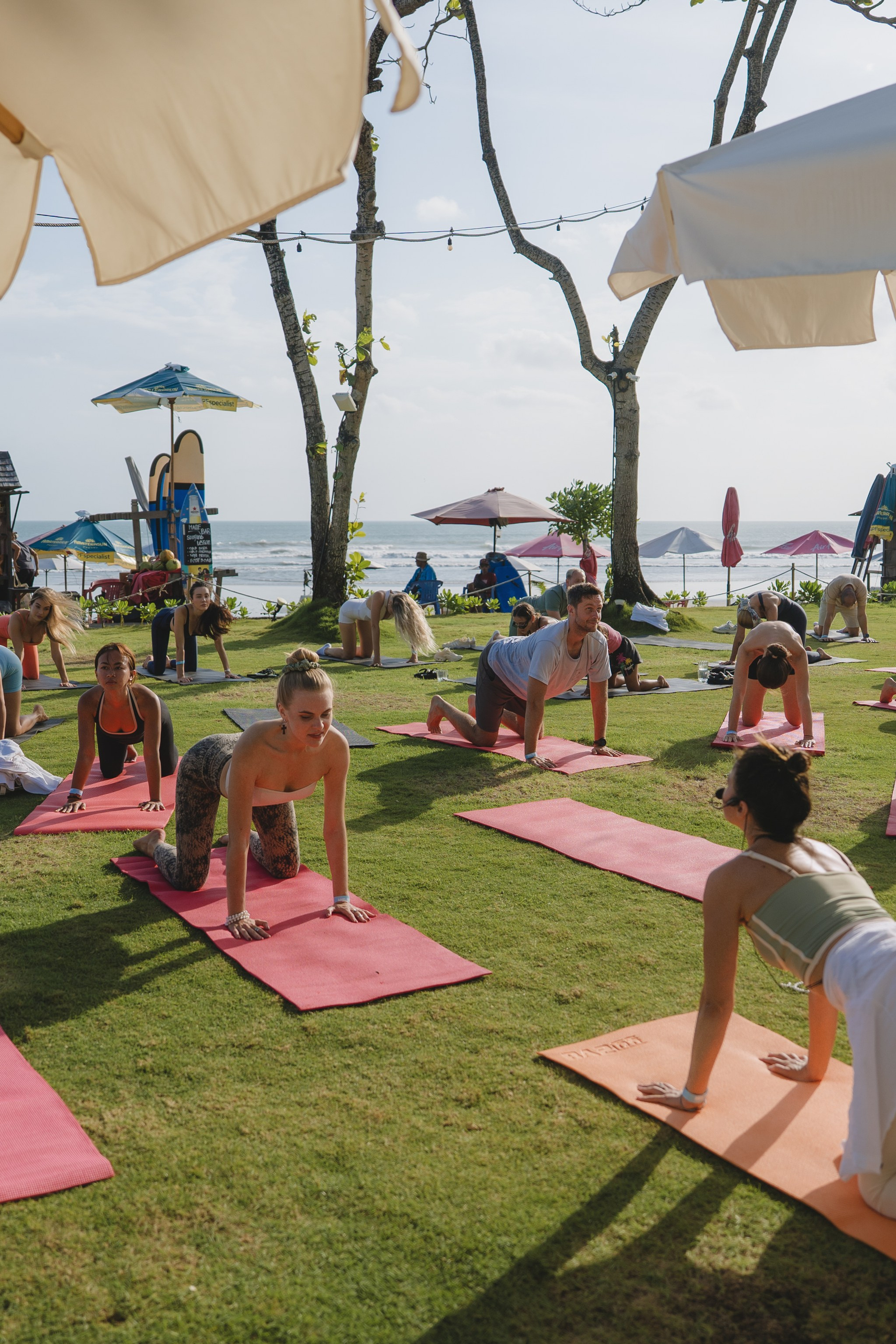 TEUS Group, Agents Yoga session by the Ocean. Коммьюнити фотограф, Москва, Сергей Зворыгин