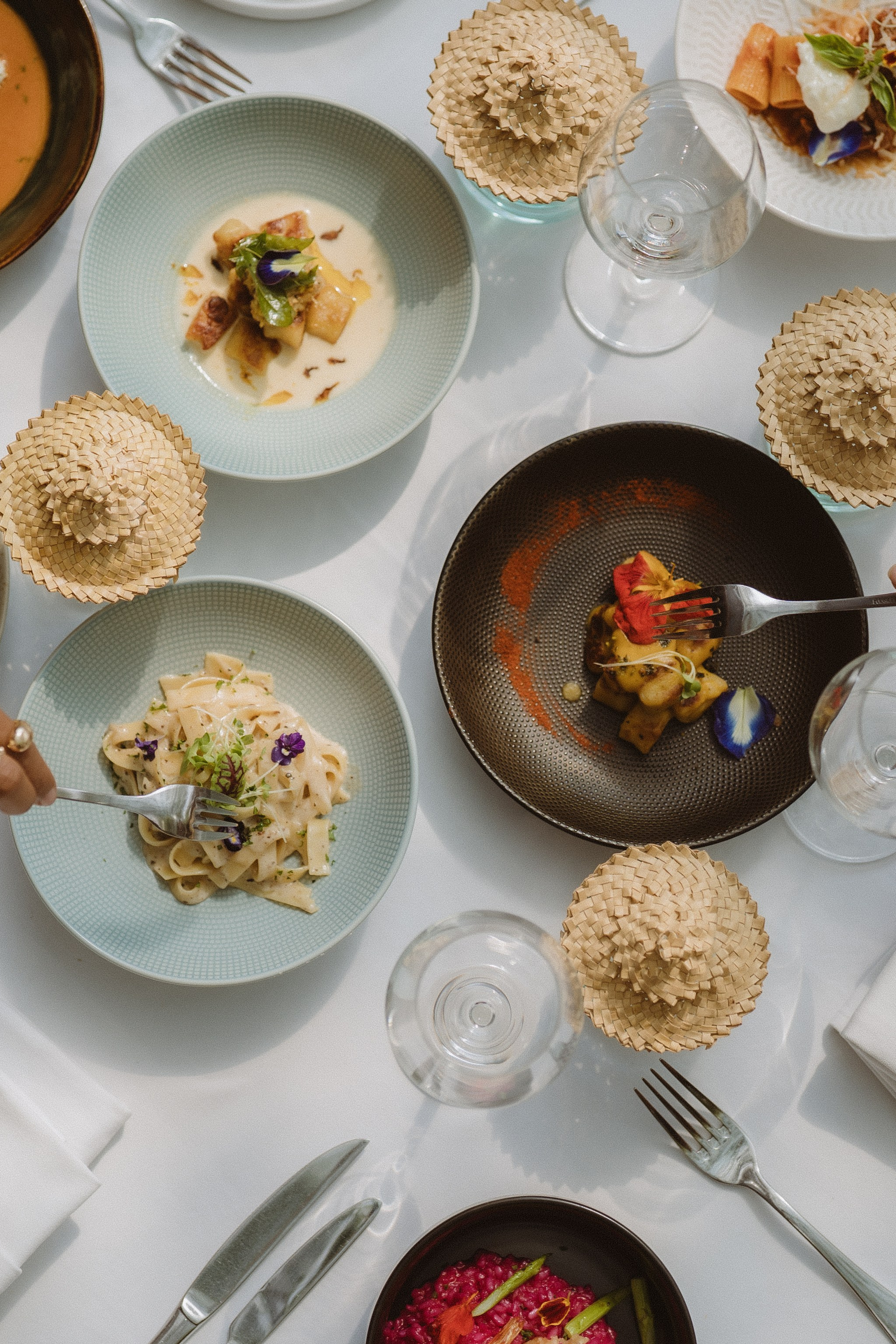 New Pastas in Sardine by K-Club, a fine dining seafood restaurant. Коммьюнити фотограф, Москва, Сергей Зворыгин