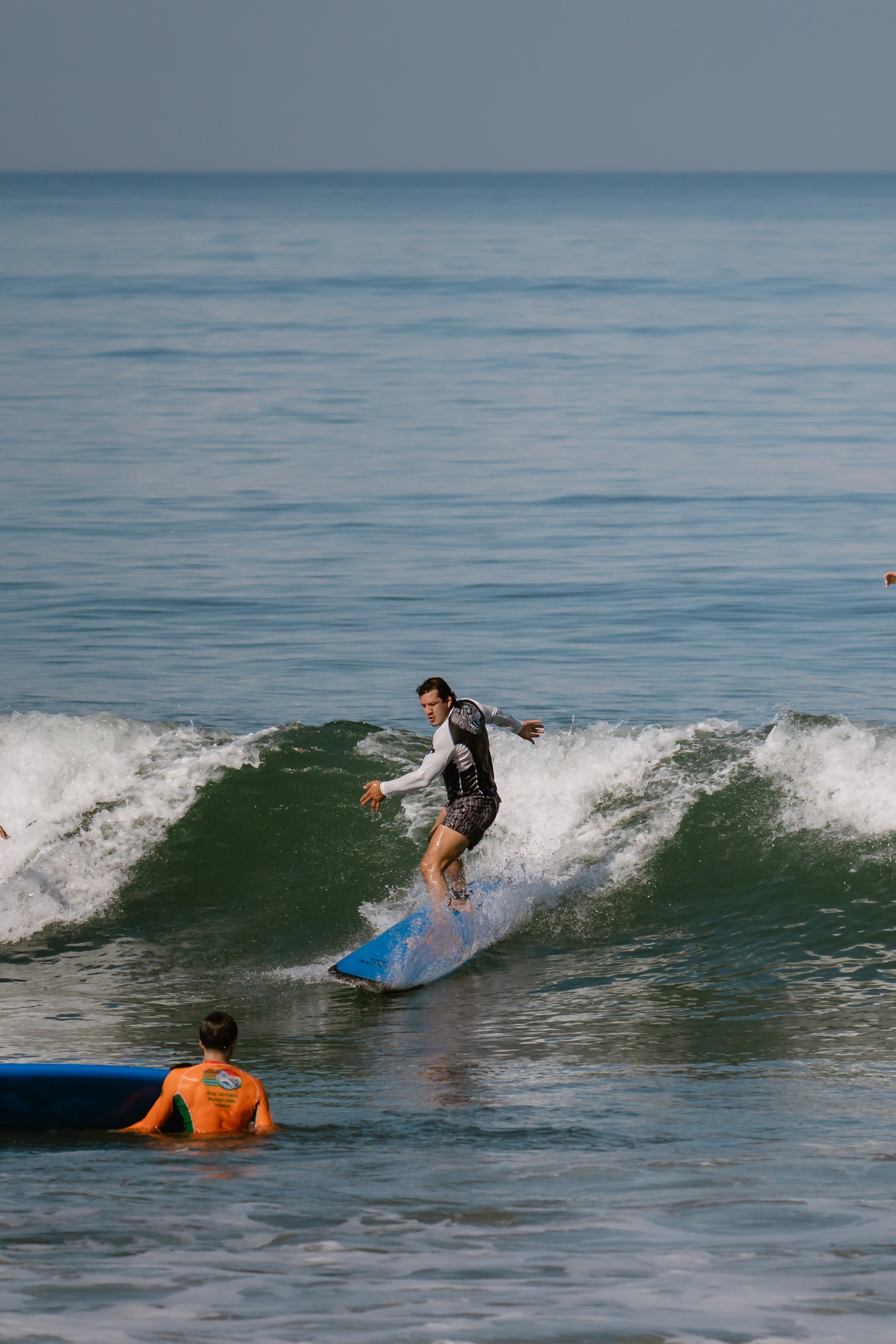 Al Leone athletes having fun surfing in the Pacific Ocean. Коммьюнити фотограф, Москва, Сергей Зворыгин