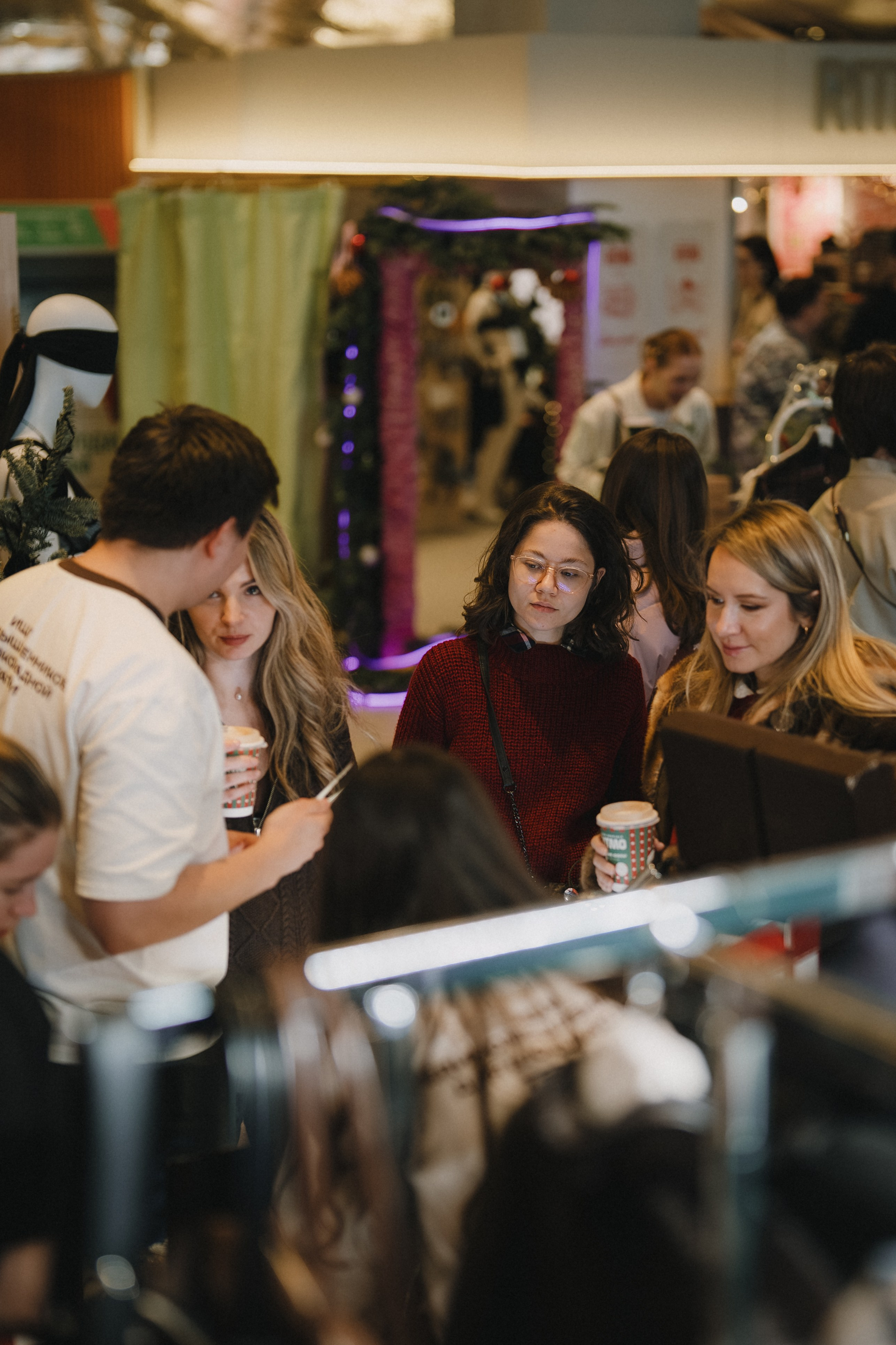 Buro Market in Tsvetnoy CM, Moscow. Коммьюнити фотограф, Москва, Сергей Зворыгин