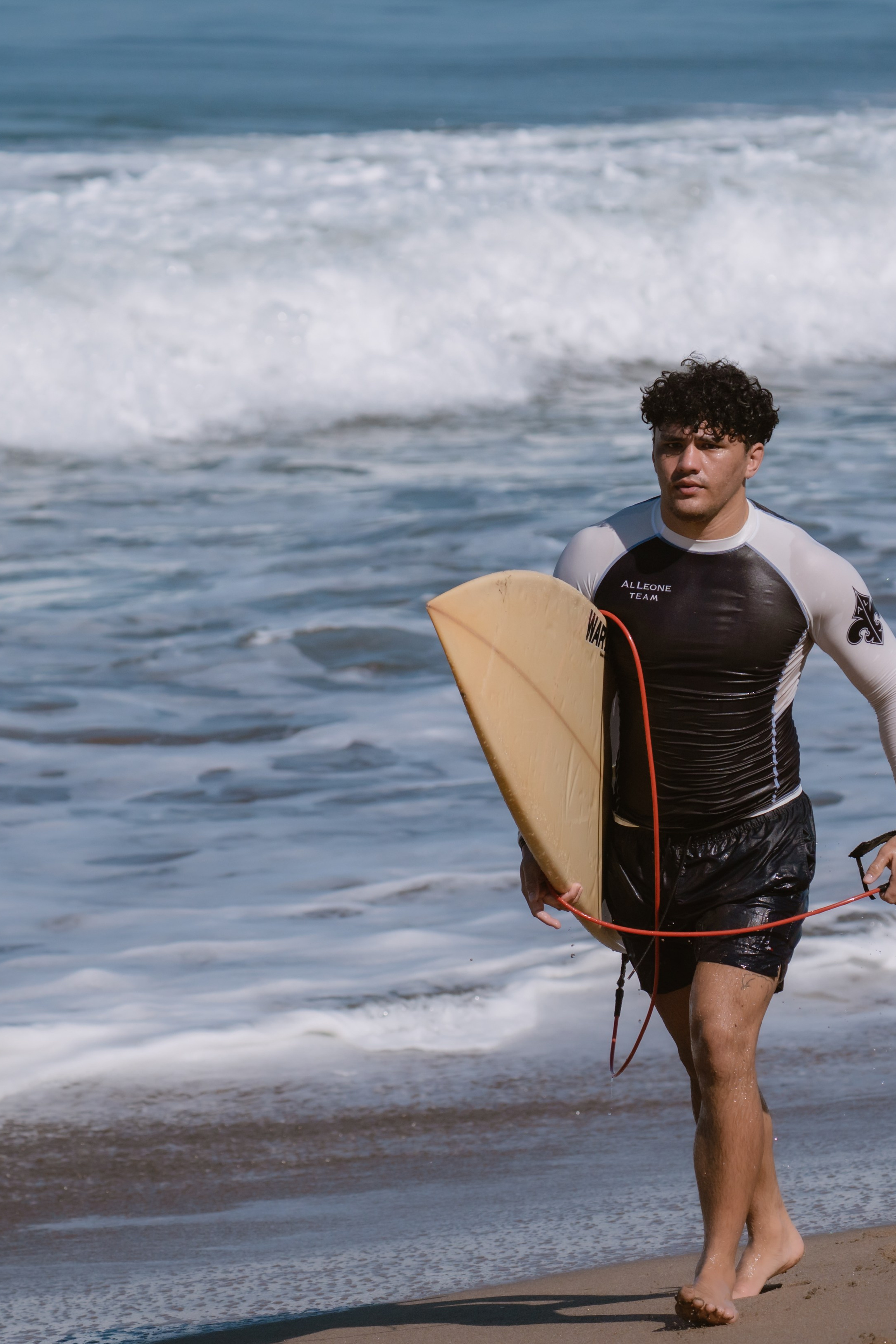 Al Leone athletes having fun surfing in the Pacific Ocean. Коммьюнити фотограф, Москва, Сергей Зворыгин