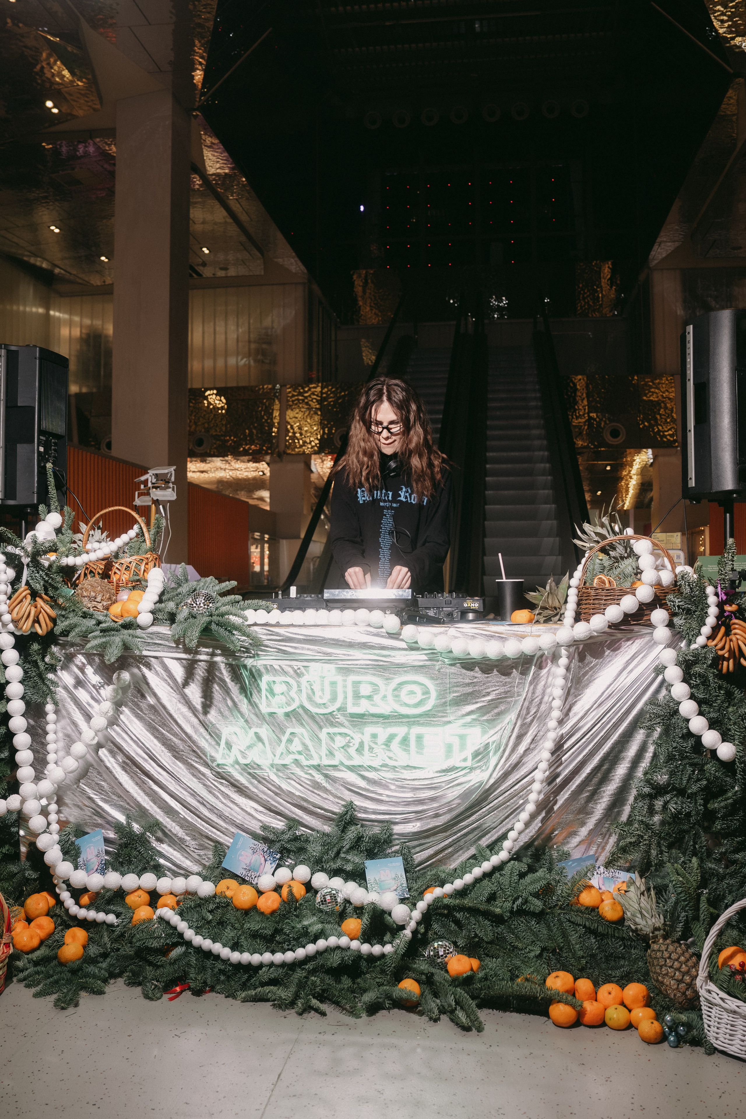 Buro Market in Tsvetnoy CM, Moscow. Коммьюнити фотограф, Москва, Сергей Зворыгин