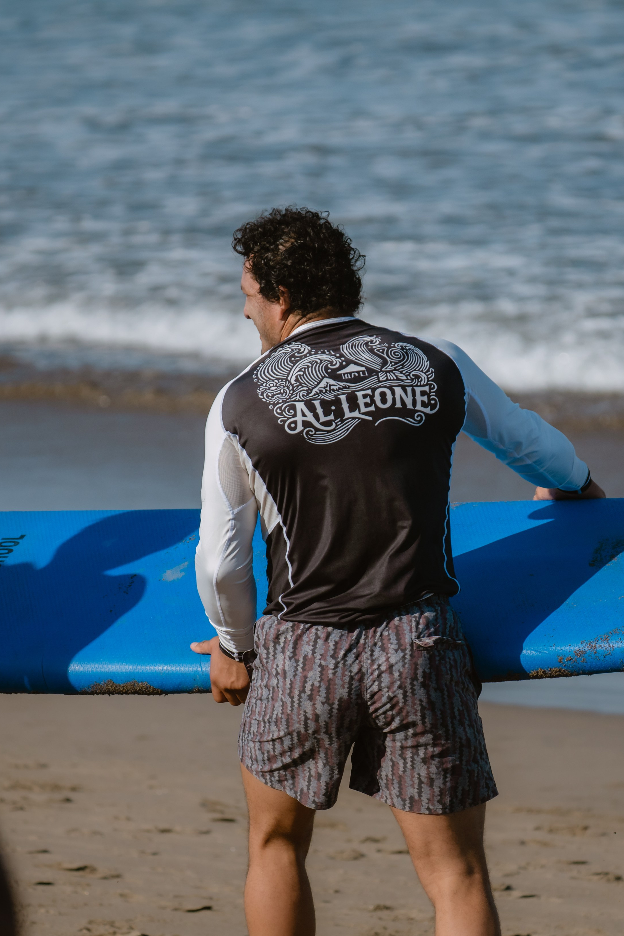 Al Leone athletes having fun surfing in the Pacific Ocean. Коммьюнити фотограф, Москва, Сергей Зворыгин