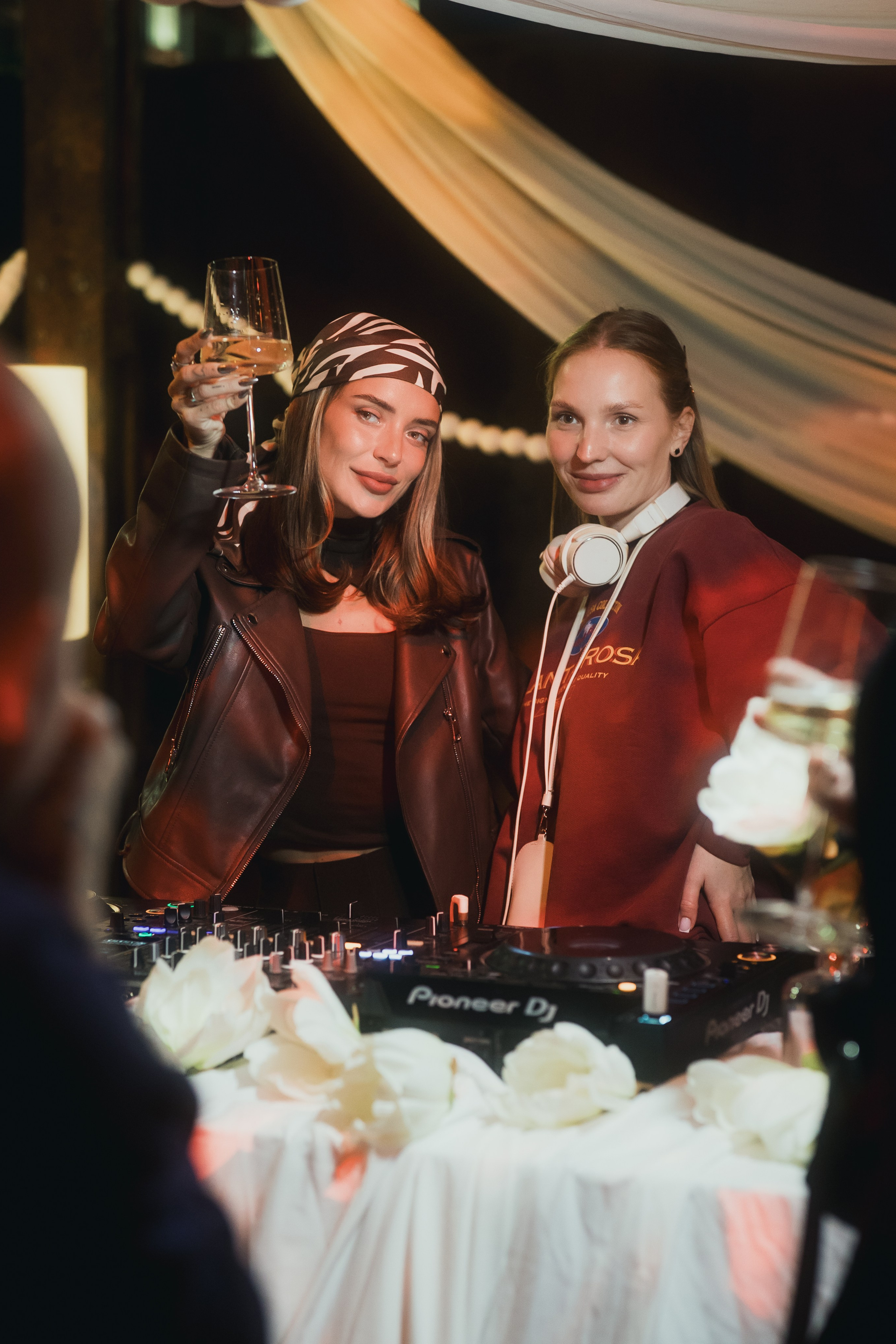Buro Society in Original Bar, Moscow. Коммьюнити фотограф, Москва, Сергей Зворыгин