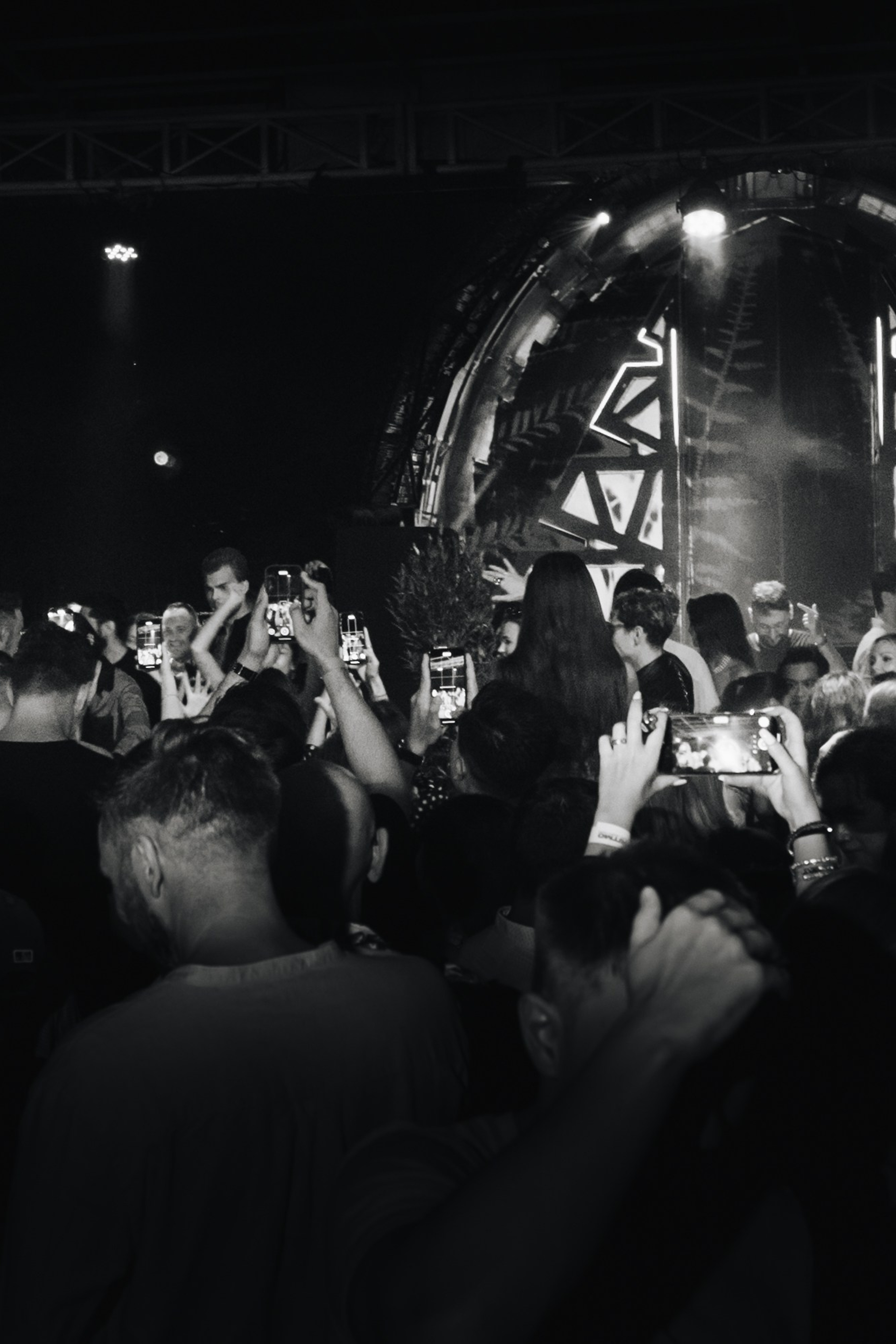 Alexander Alar performance at Gates of Bali. Коммьюнити фотограф, Москва, Сергей Зворыгин