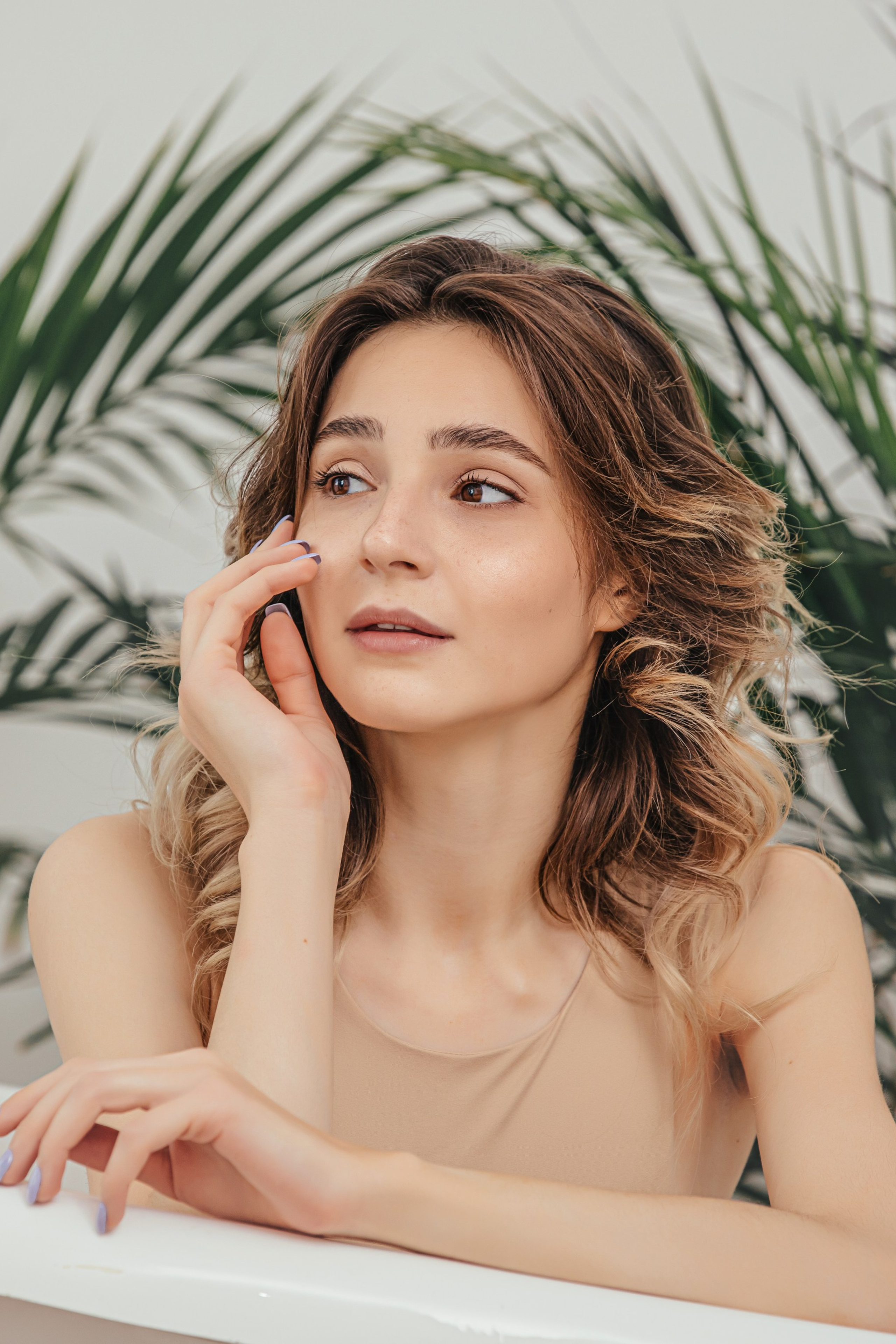 Charme doux: Séance photo conceptuelle en tons beige. Photographe professionnelle de la ville d’Auxerre - Ekaterina Mathieu