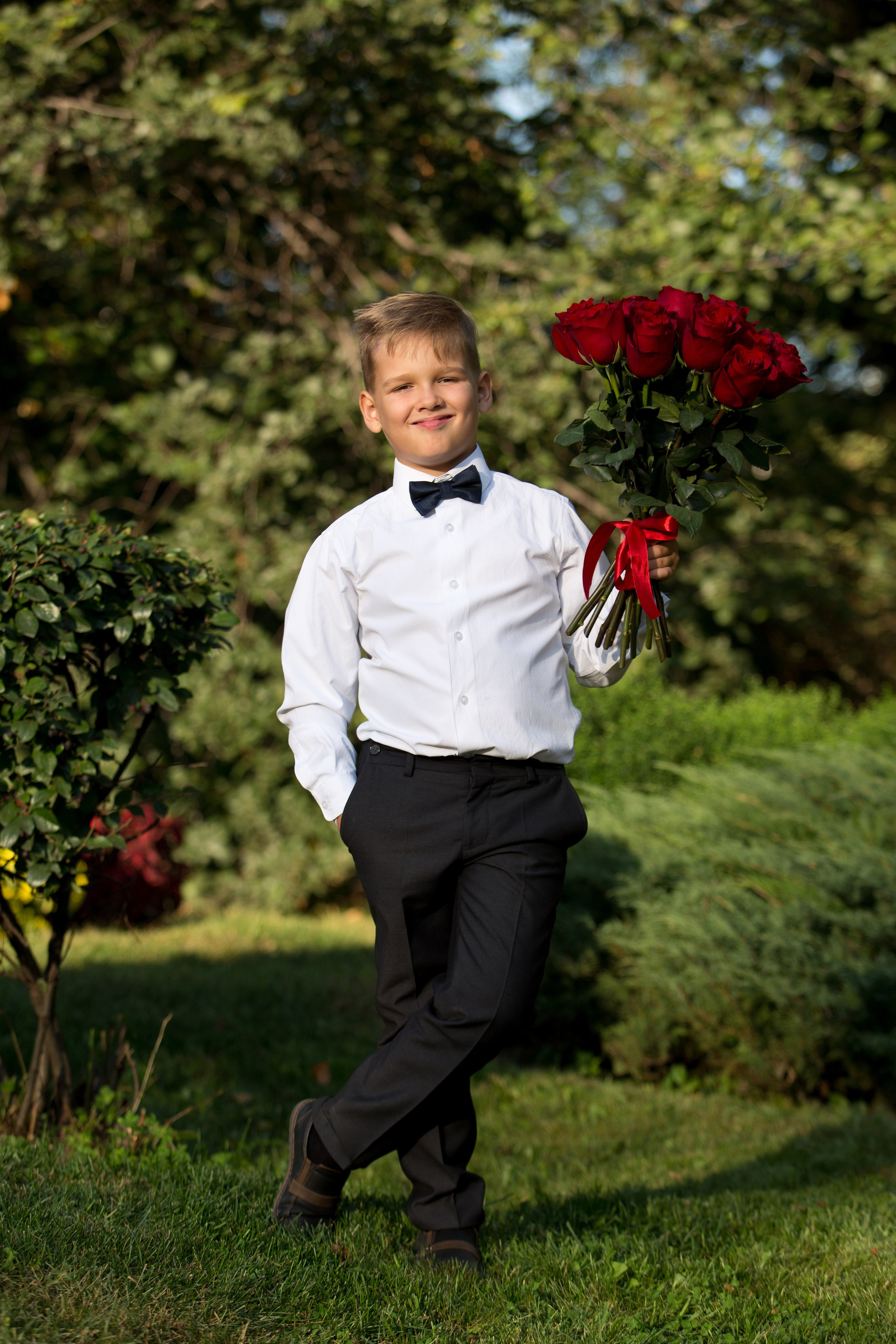 Le premier jour de vie scolaire. Le bonheur d’être la mère de ce garçon. Photographe professionnelle de la ville d’Auxerre - Ekaterina Mathieu