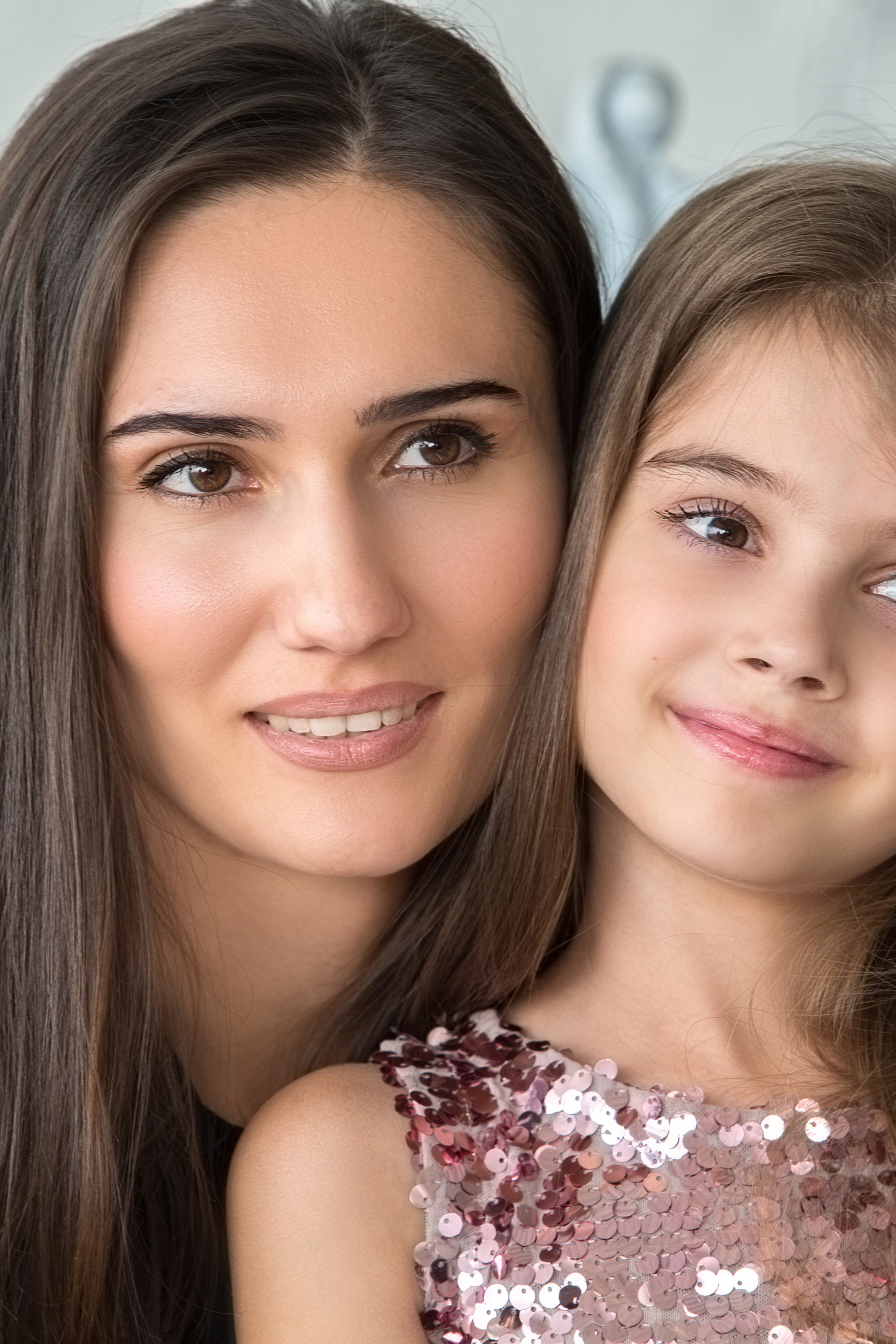 La douceur est tendre. Séance photo mère et fille. Photographe professionnelle de la ville d’Auxerre - Ekaterina Mathieu