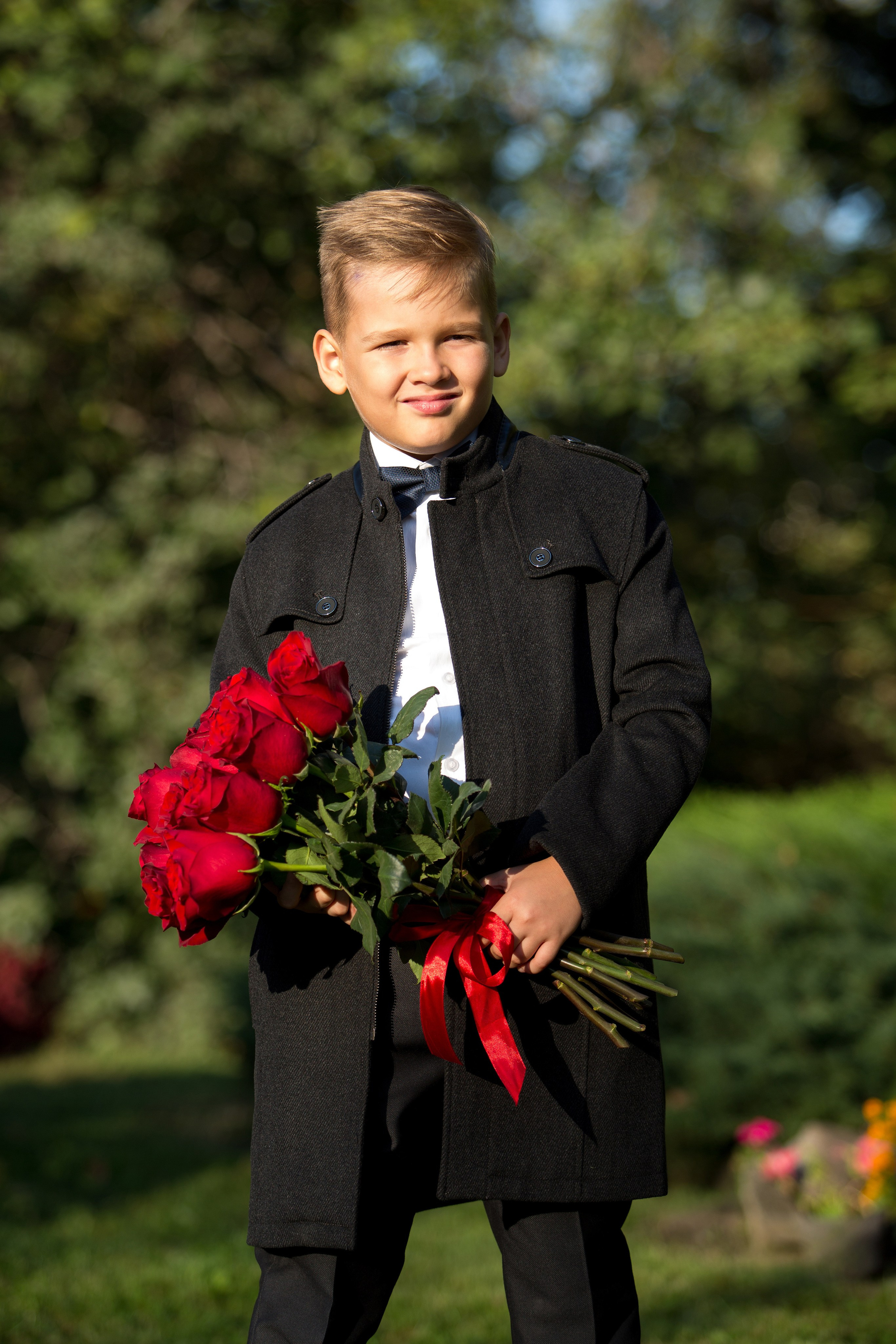 Le premier jour de vie scolaire. Le bonheur d’être la mère de ce garçon. Photographe professionnelle de la ville d’Auxerre - Ekaterina Mathieu