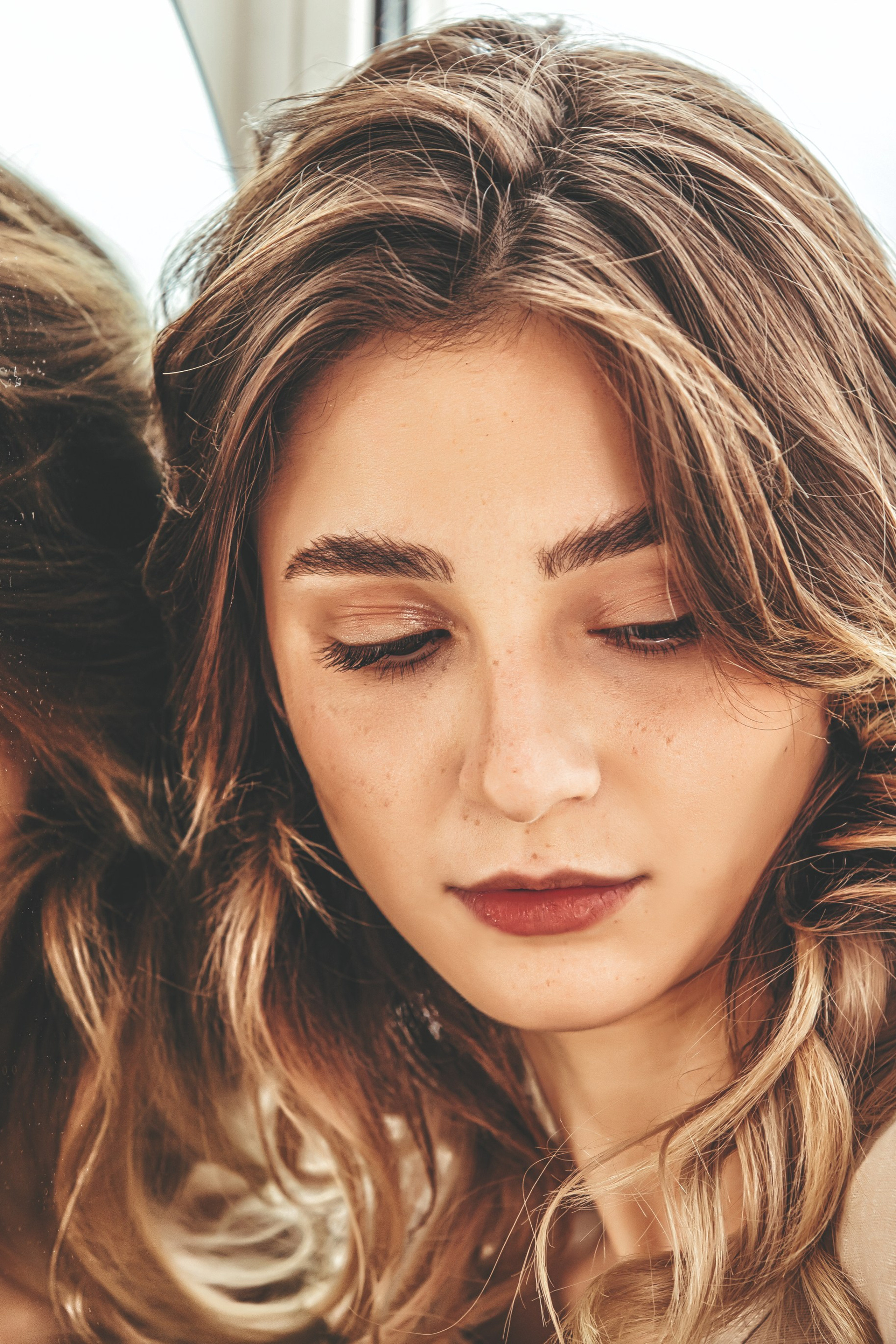 Charme doux: Séance photo conceptuelle en tons beige. Photographe professionnelle de la ville d’Auxerre - Ekaterina Mathieu