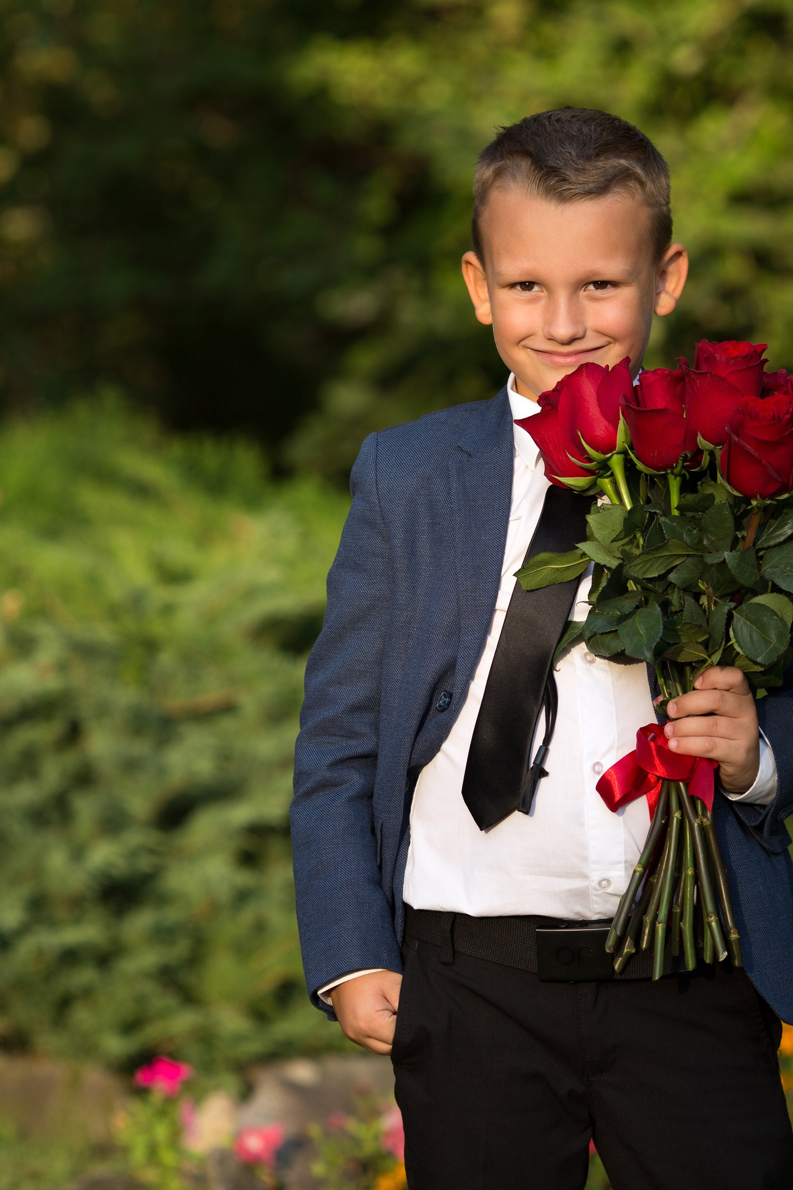 Le premier jour de vie scolaire. Le bonheur d’être la mère de ce garçon. Photographe professionnelle de la ville d’Auxerre - Ekaterina Mathieu