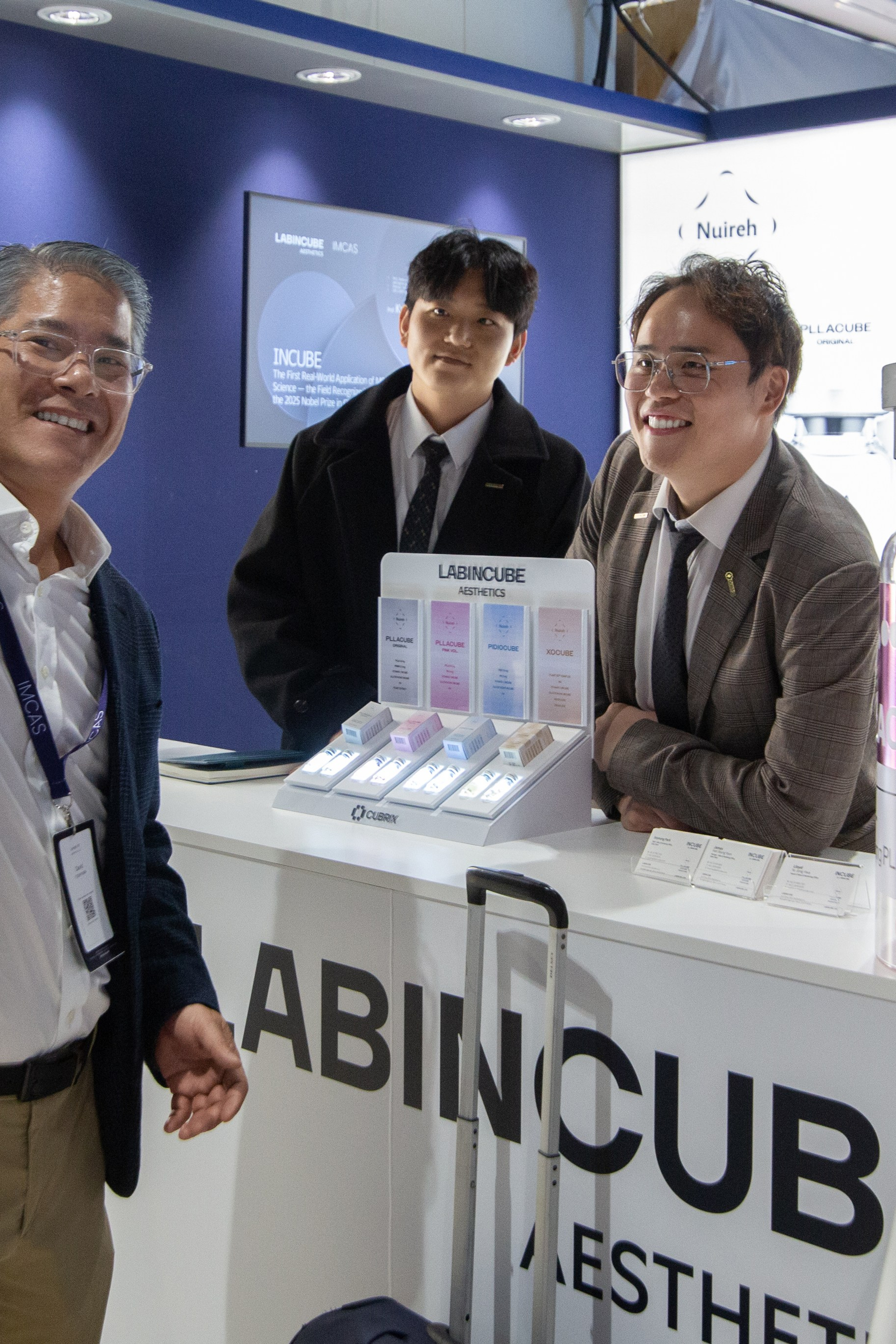 LABINCUBE AESTHETICS. Екатерина Матьё — профессиональный фотограф из города Осер Франция