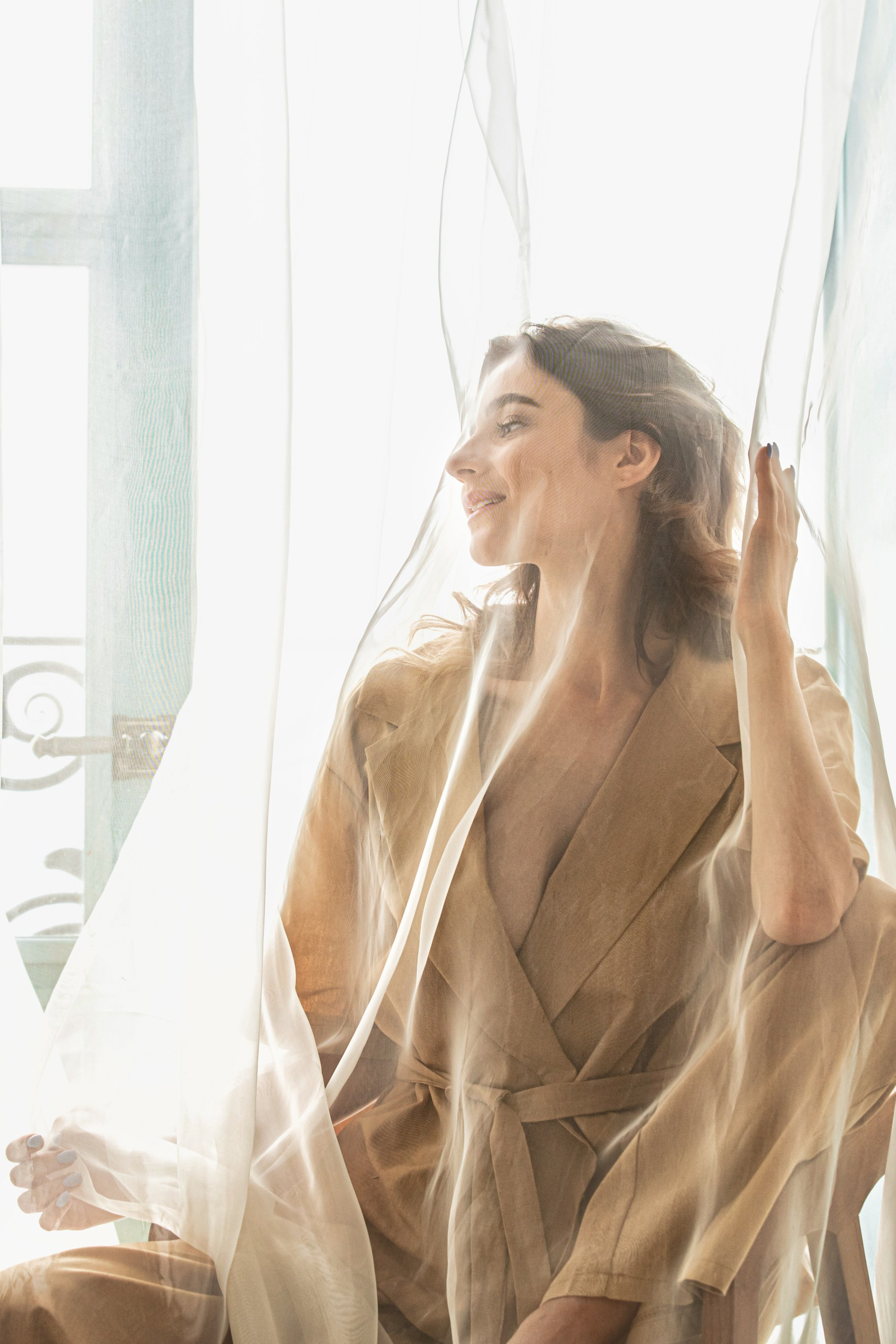 Charme doux: Séance photo conceptuelle en tons beige. Photographe professionnelle de la ville d’Auxerre - Ekaterina Mathieu