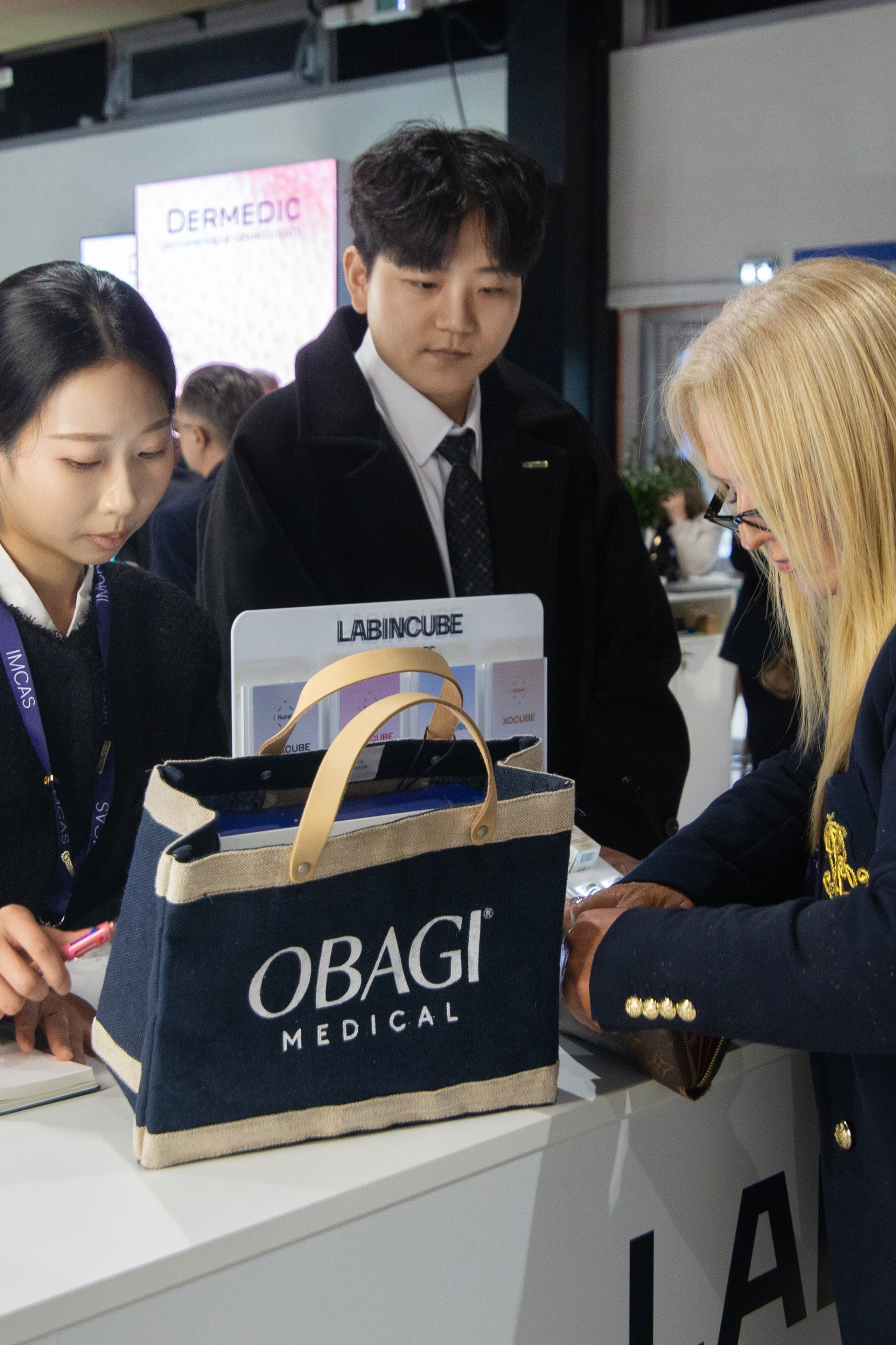 LABINCUBE AESTHETICS. Екатерина Матьё — профессиональный фотограф из города Осер Франция