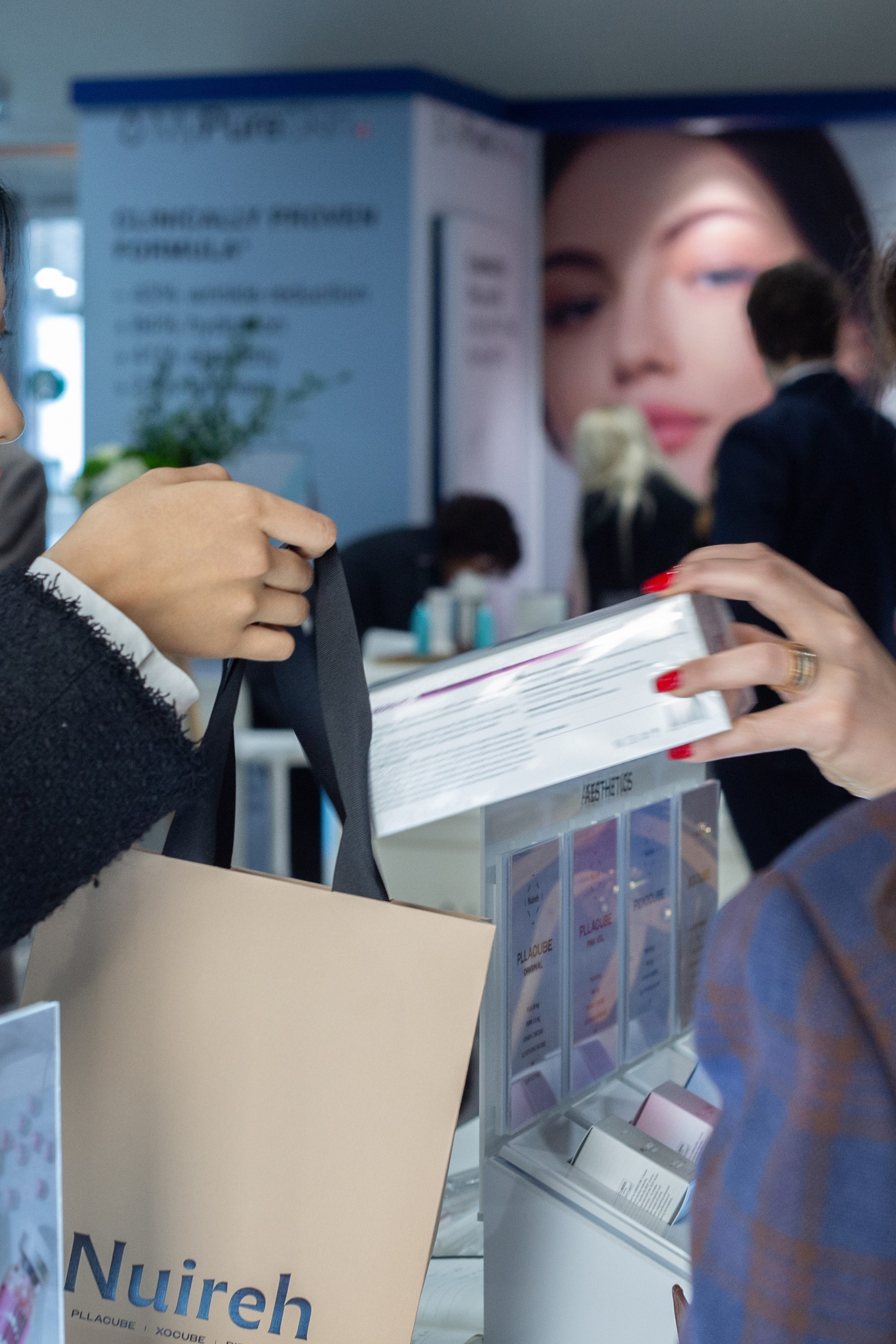 LABINCUBE AESTHETICS. Екатерина Матьё — профессиональный фотограф из города Осер Франция