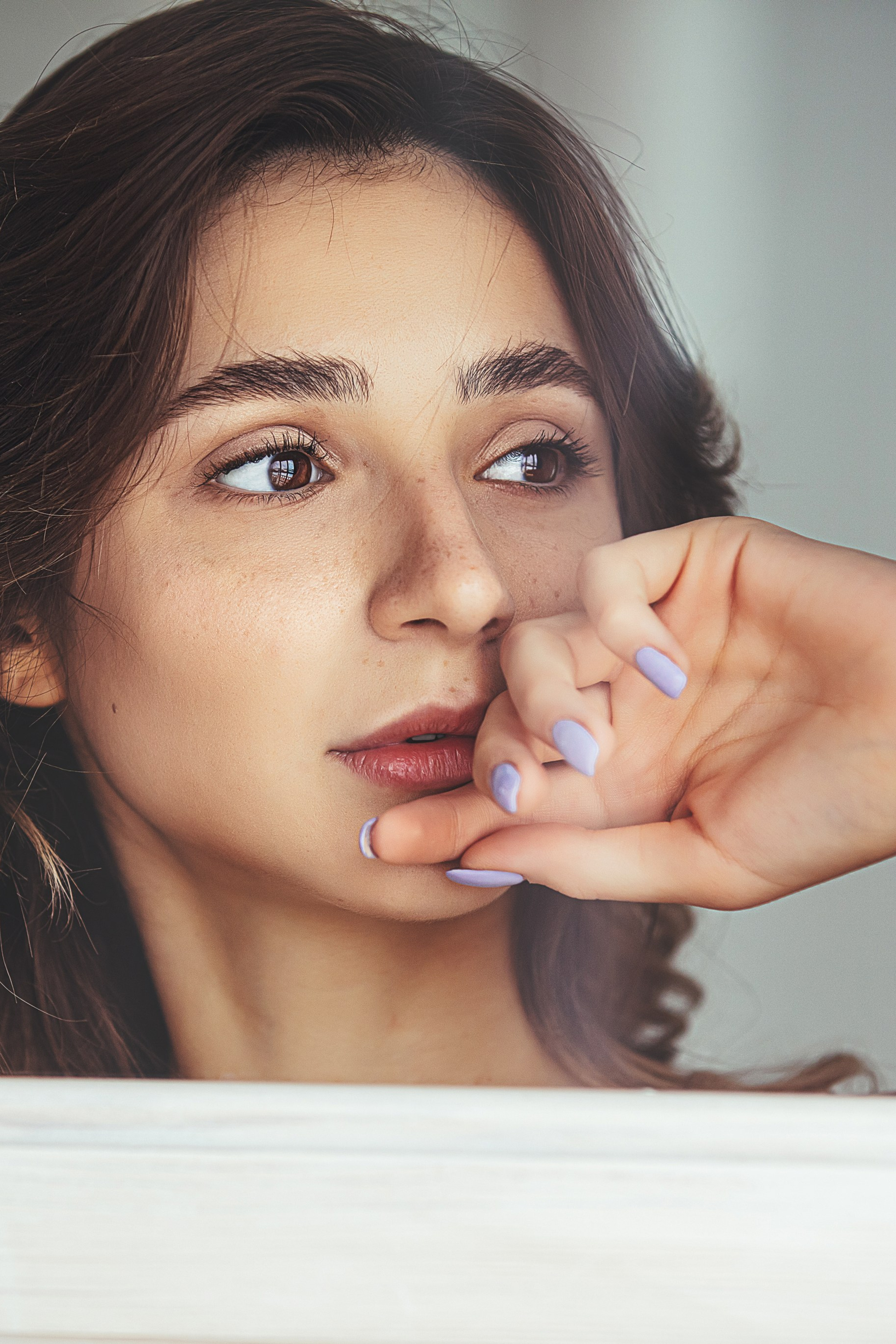 Charme doux: Séance photo conceptuelle en tons beige. Photographe professionnelle de la ville d’Auxerre - Ekaterina Mathieu