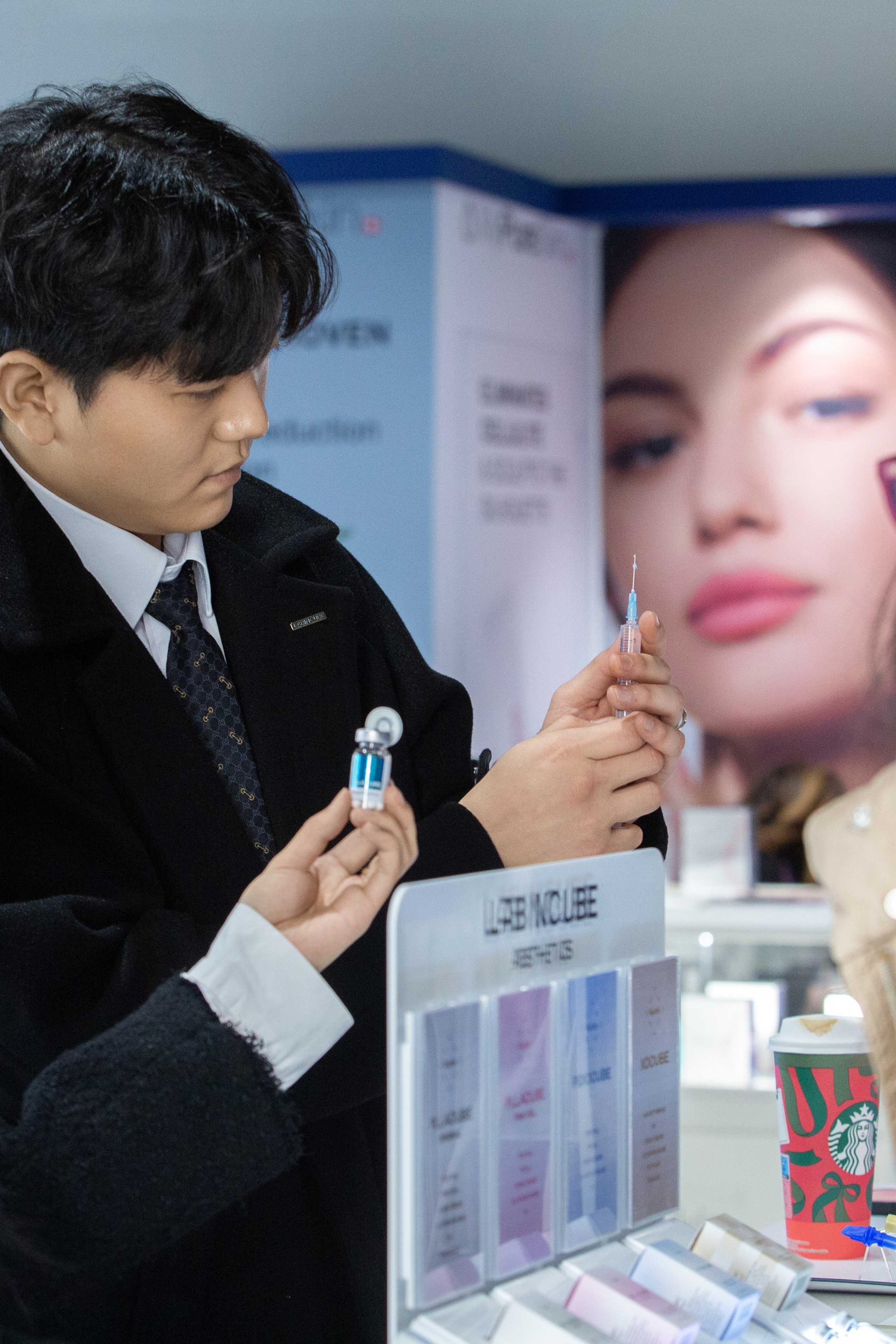 LABINCUBE AESTHETICS. Екатерина Матьё — профессиональный фотограф из города Осер Франция