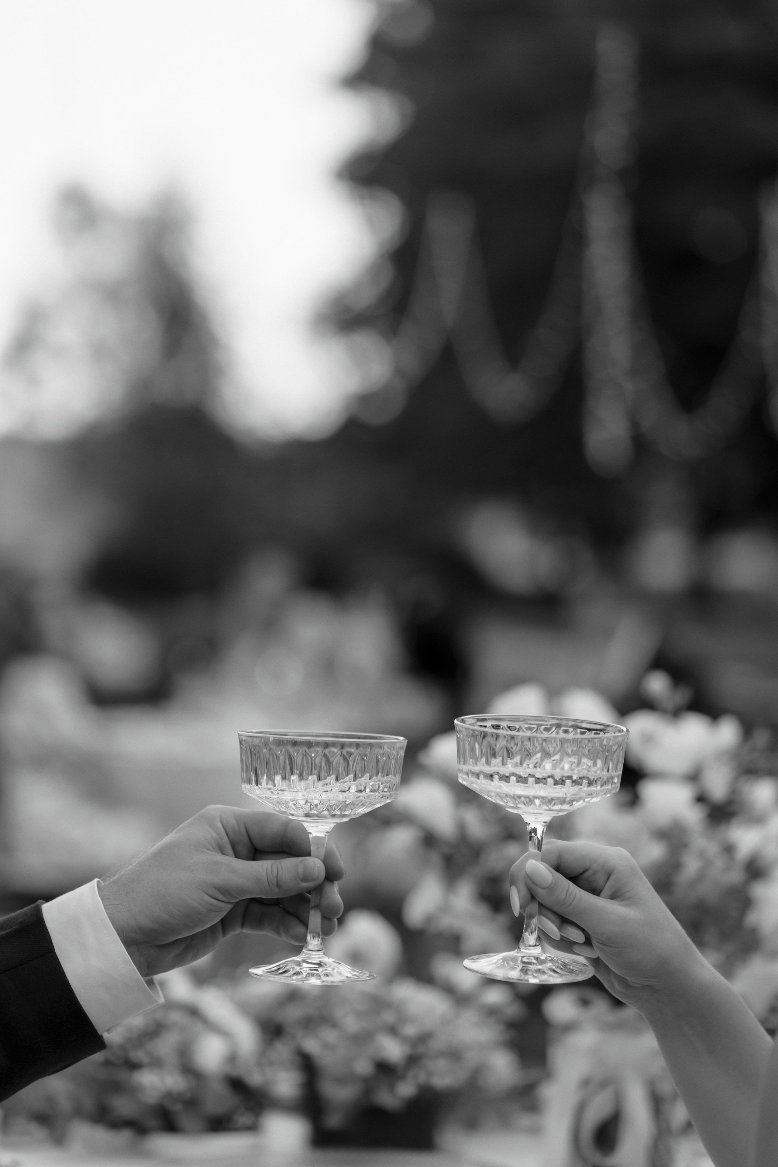 Heartfelt Testimonials for RAW Studio - Vienna's Premier Wedding Photo. Raw Studio: Capturing Elegant weddings accross Europe