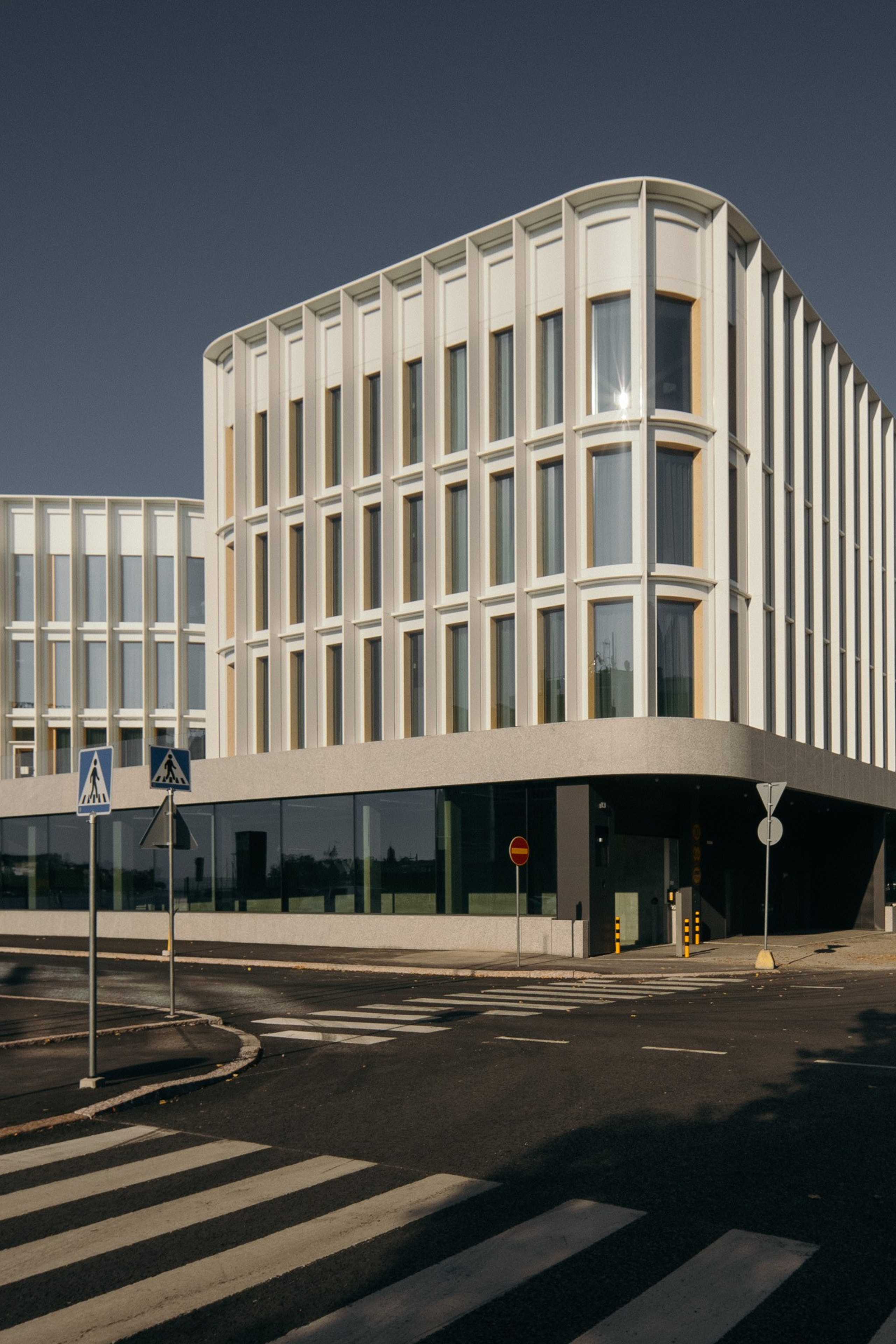 Skandinaavinen lämpö. Valokuvaaja Lahti, Helsinki Elena Salonen