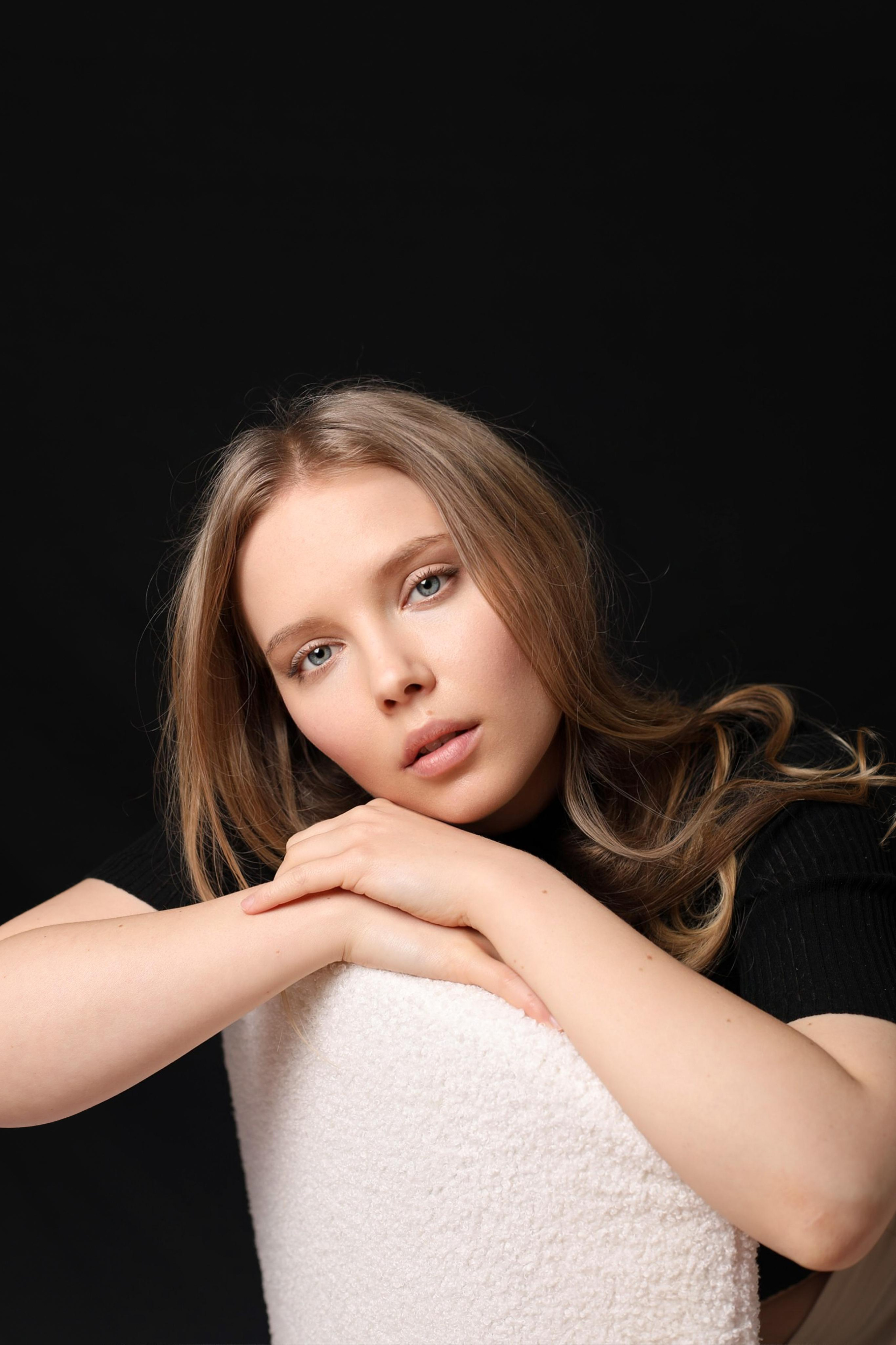 Anna. LAURA ASAN PHOTOGRAPHY