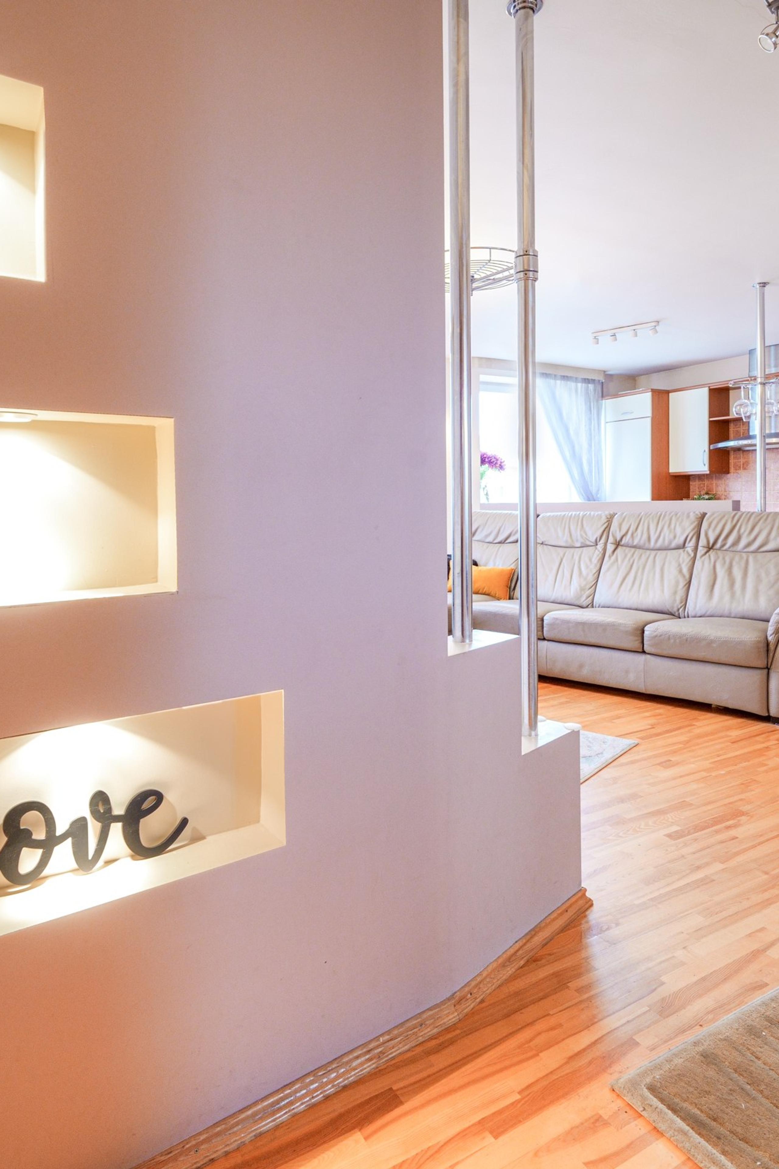 N.Lentvaris. Elina Sapiega fotografė Vilniuje