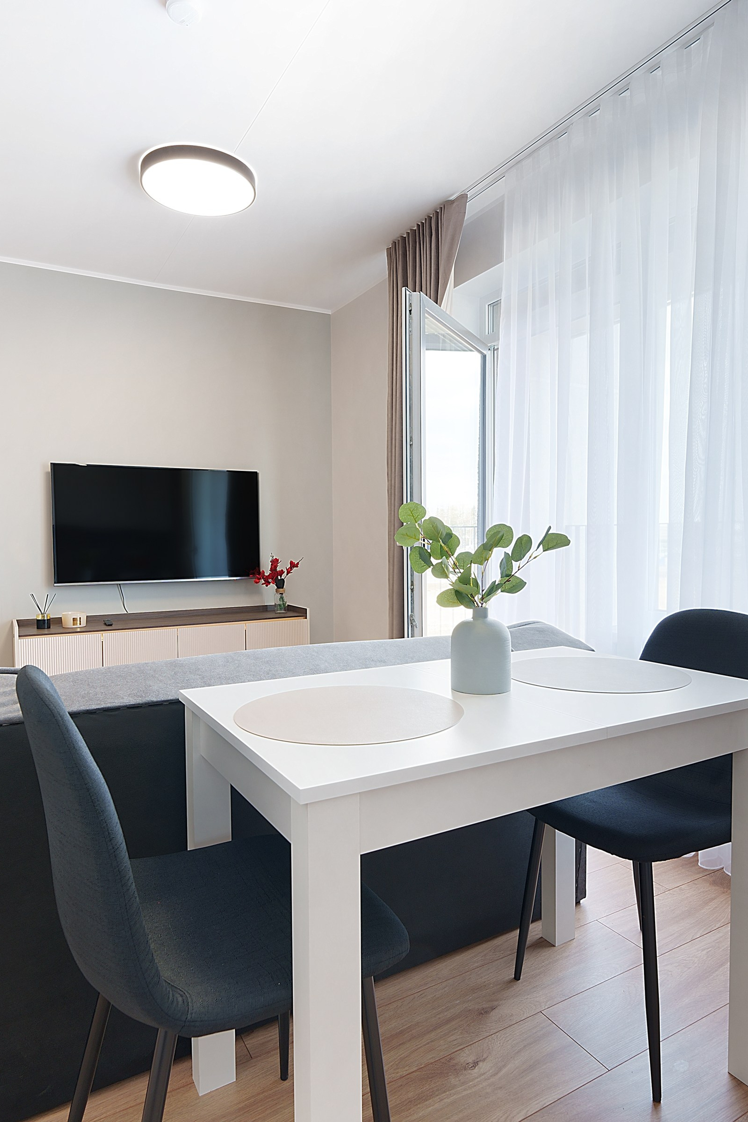 Grigiškės. Elina Sapiega fotografė Vilniuje