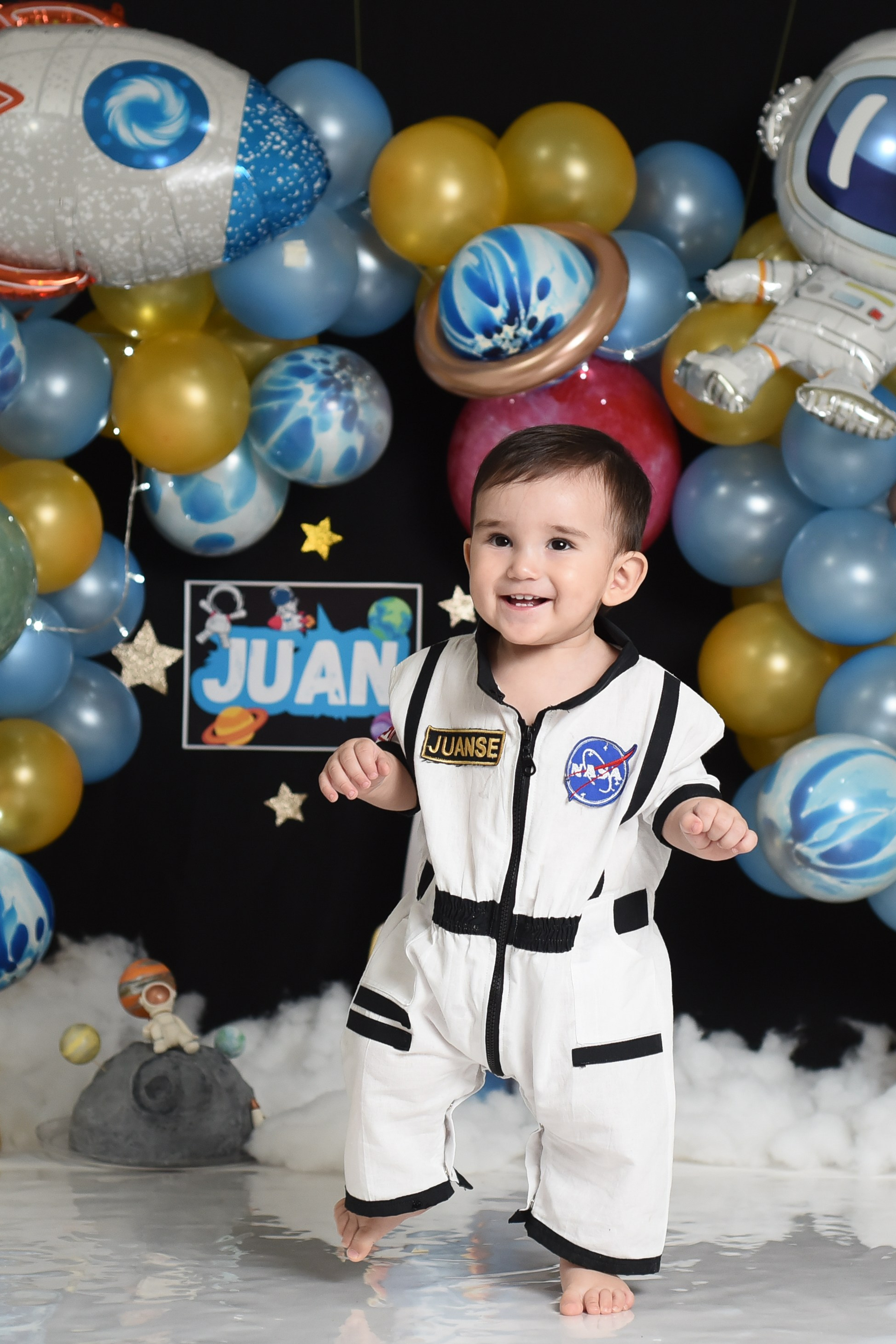 Sesión 1er año de Juan. Temática: Astronauta