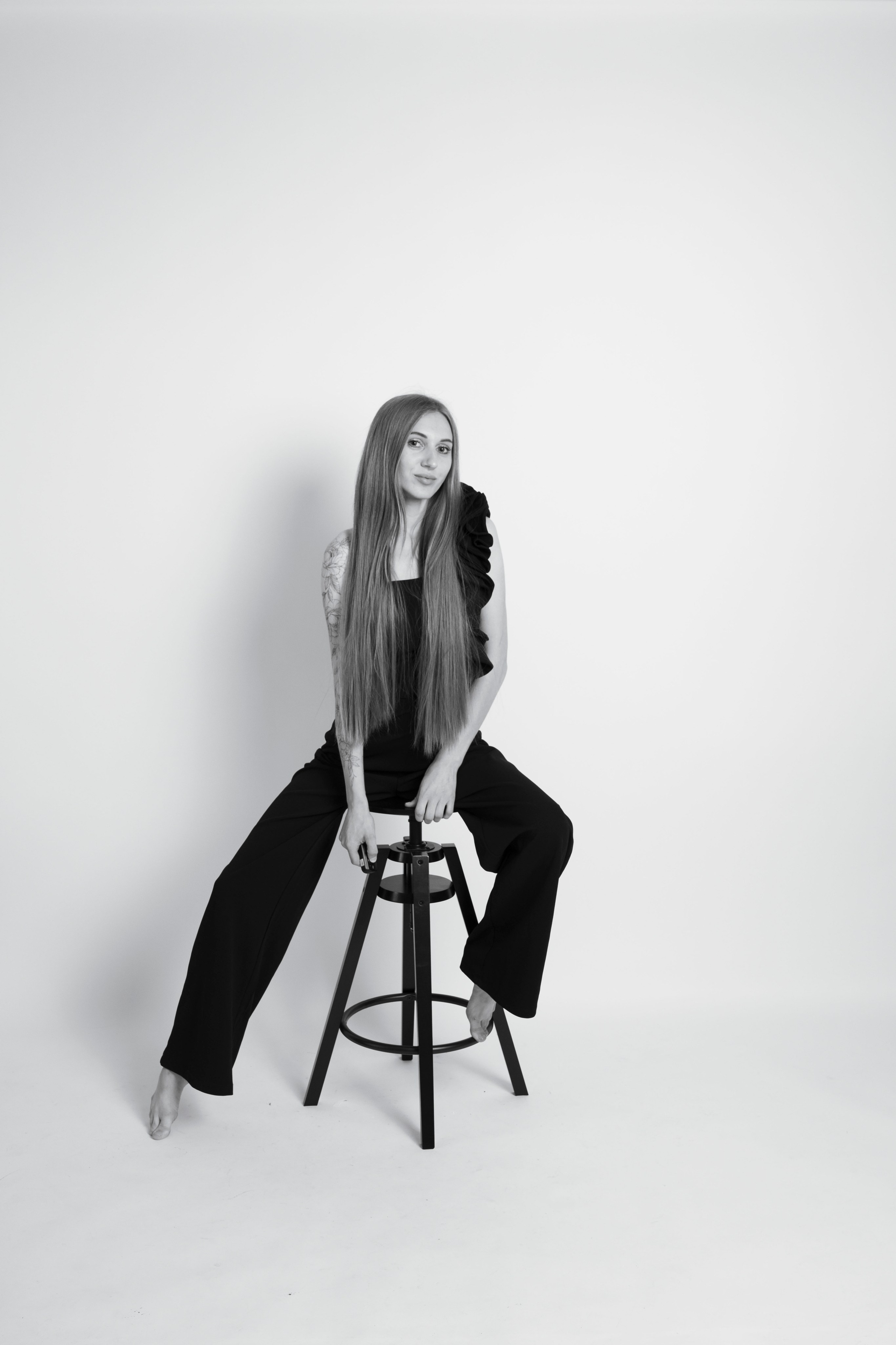 GALLERY IN SHOOT IT YOURSELF. SHOOT IT YOURSELF — SELF PORTRAIT STUDIO IN CHICAGO