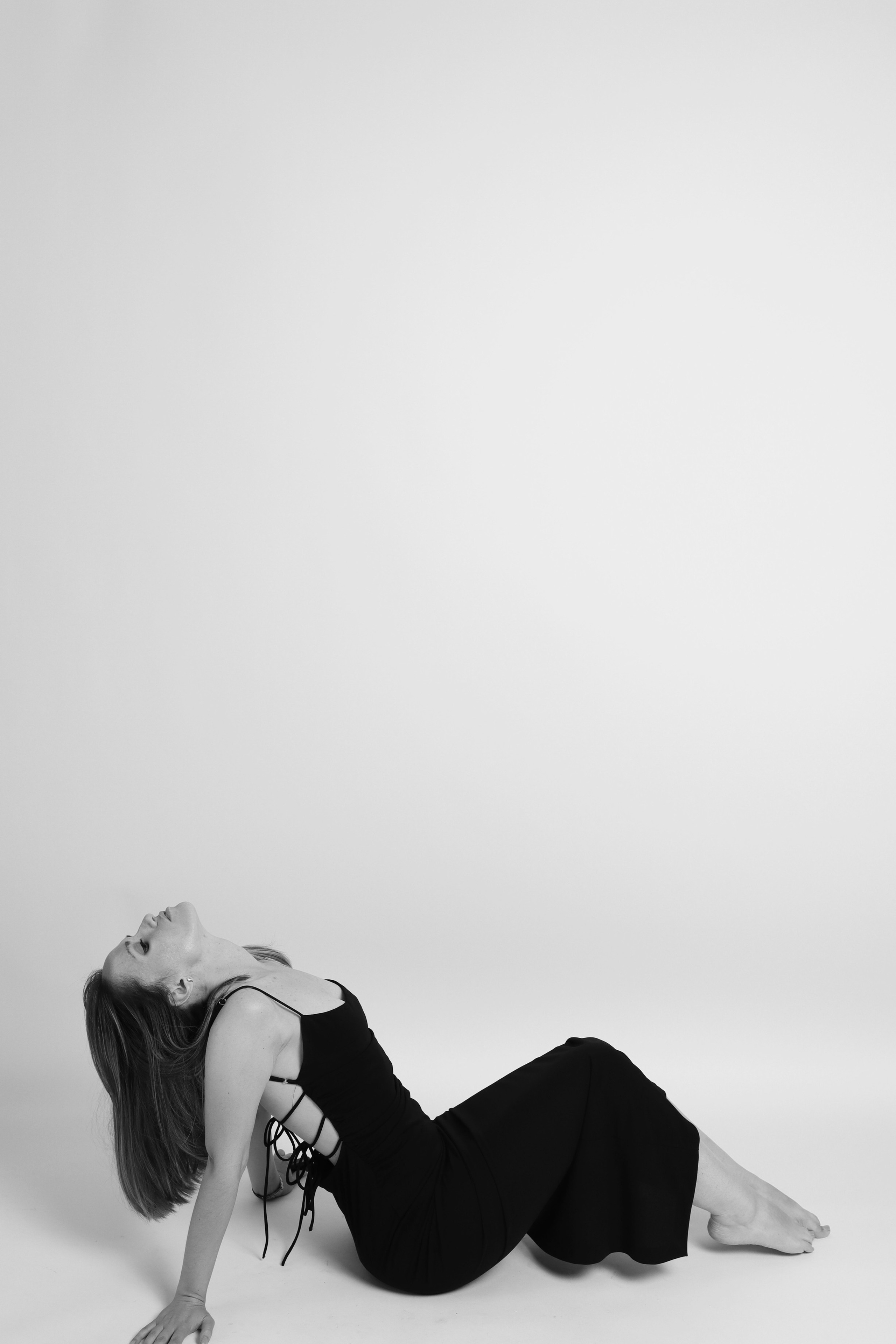 GALLERY IN SHOOT IT YOURSELF. SHOOT IT YOURSELF — SELF PORTRAIT STUDIO IN CHICAGO