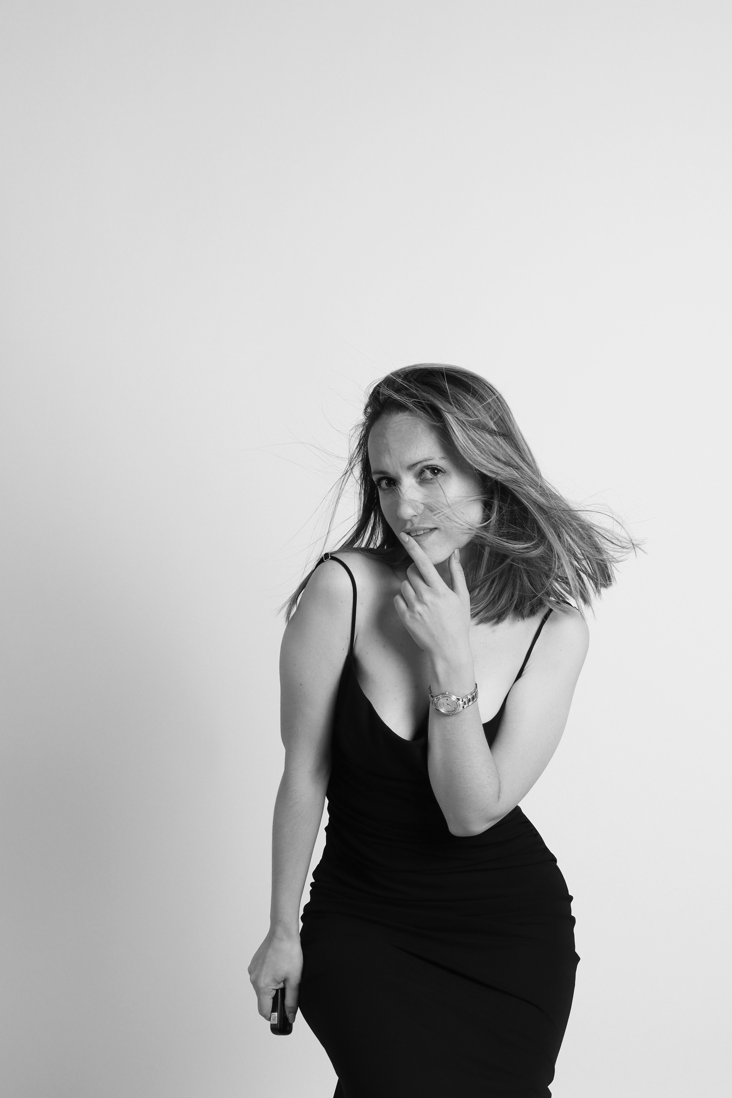 GALLERY IN SHOOT IT YOURSELF. SHOOT IT YOURSELF — SELF PORTRAIT STUDIO IN CHICAGO