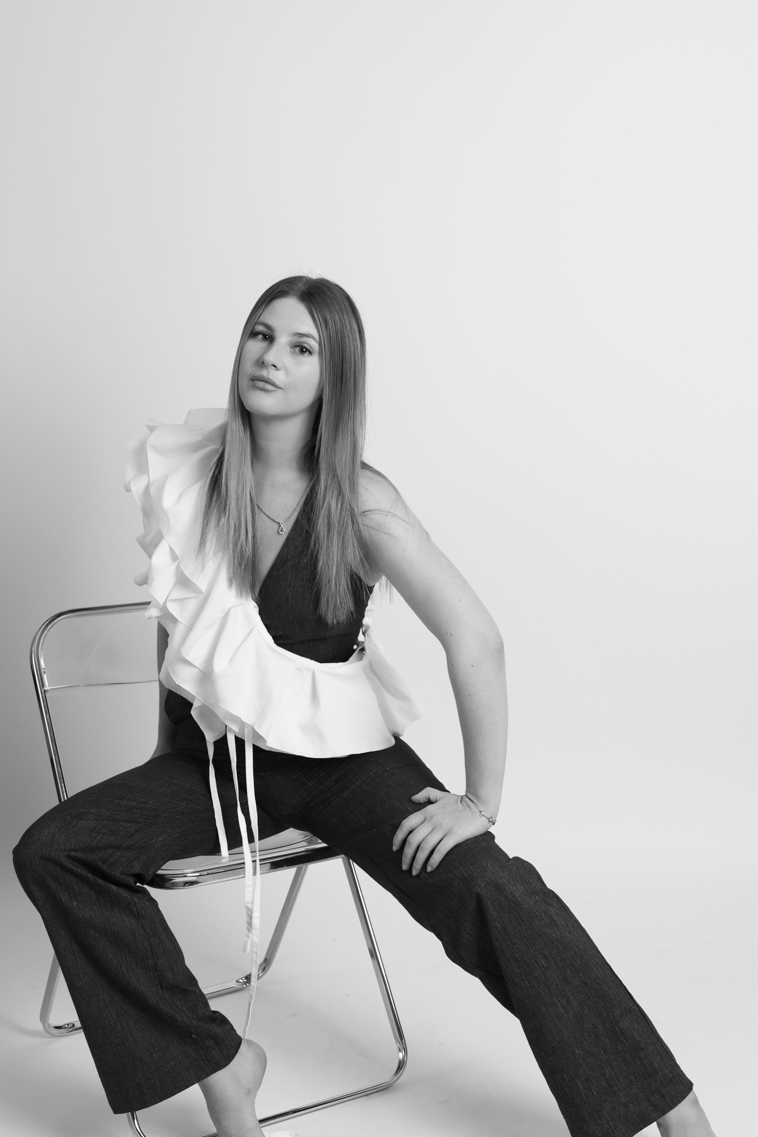 GALLERY IN SHOOT IT YOURSELF. SHOOT IT YOURSELF — SELF PORTRAIT STUDIO IN CHICAGO