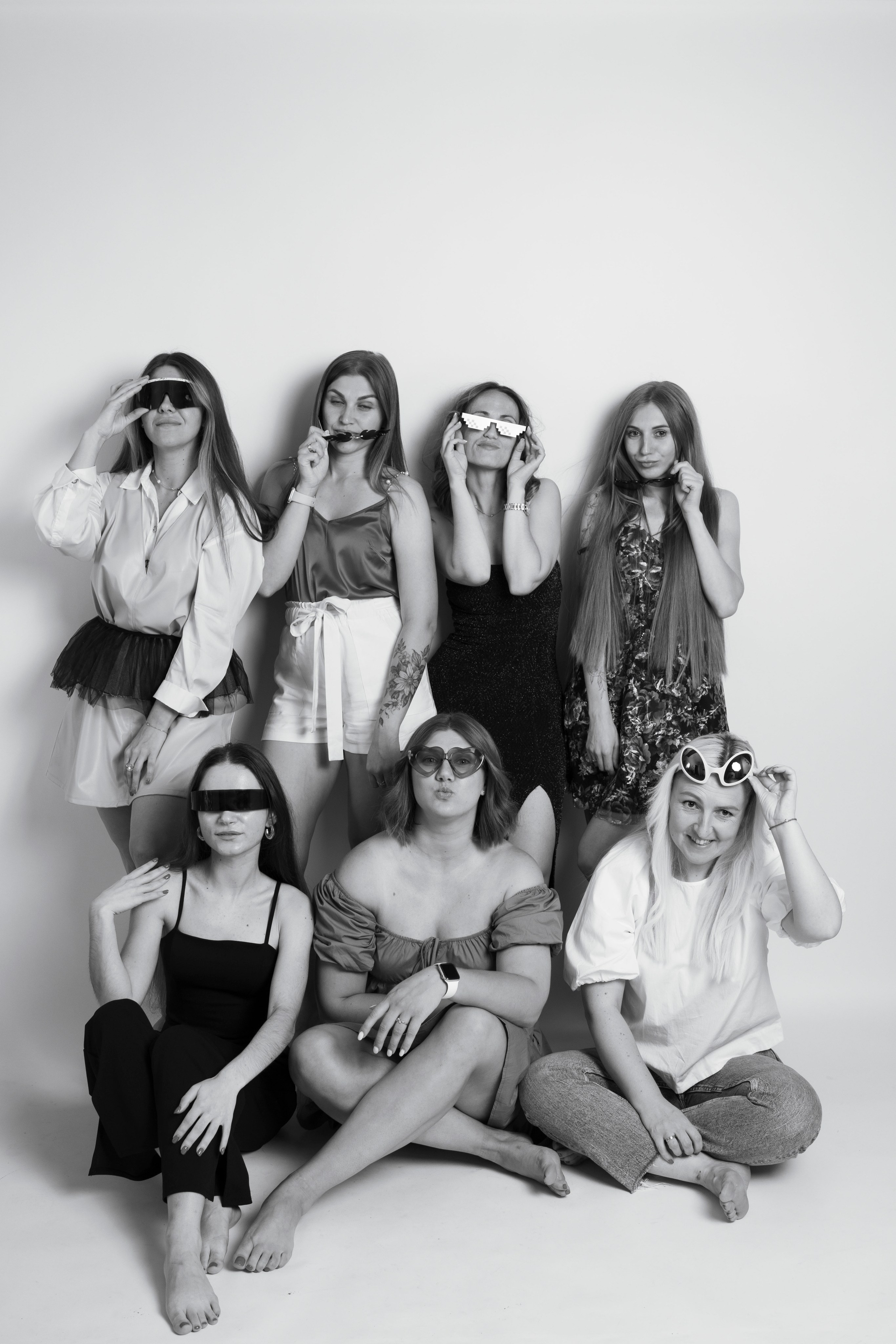 GALLERY IN SHOOT IT YOURSELF. SHOOT IT YOURSELF — SELF PORTRAIT STUDIO IN CHICAGO