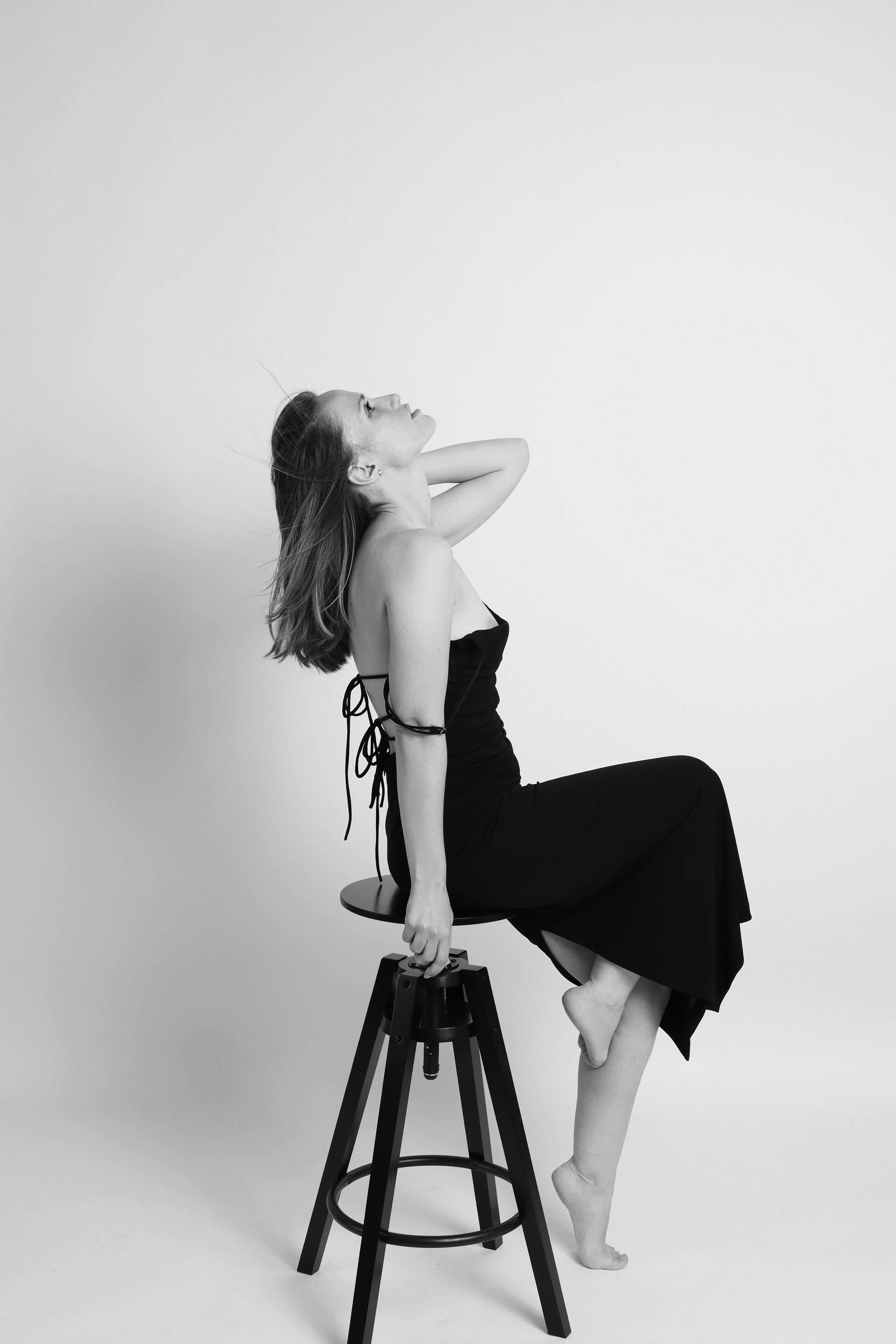 GALLERY IN SHOOT IT YOURSELF. SHOOT IT YOURSELF — SELF PORTRAIT STUDIO IN CHICAGO