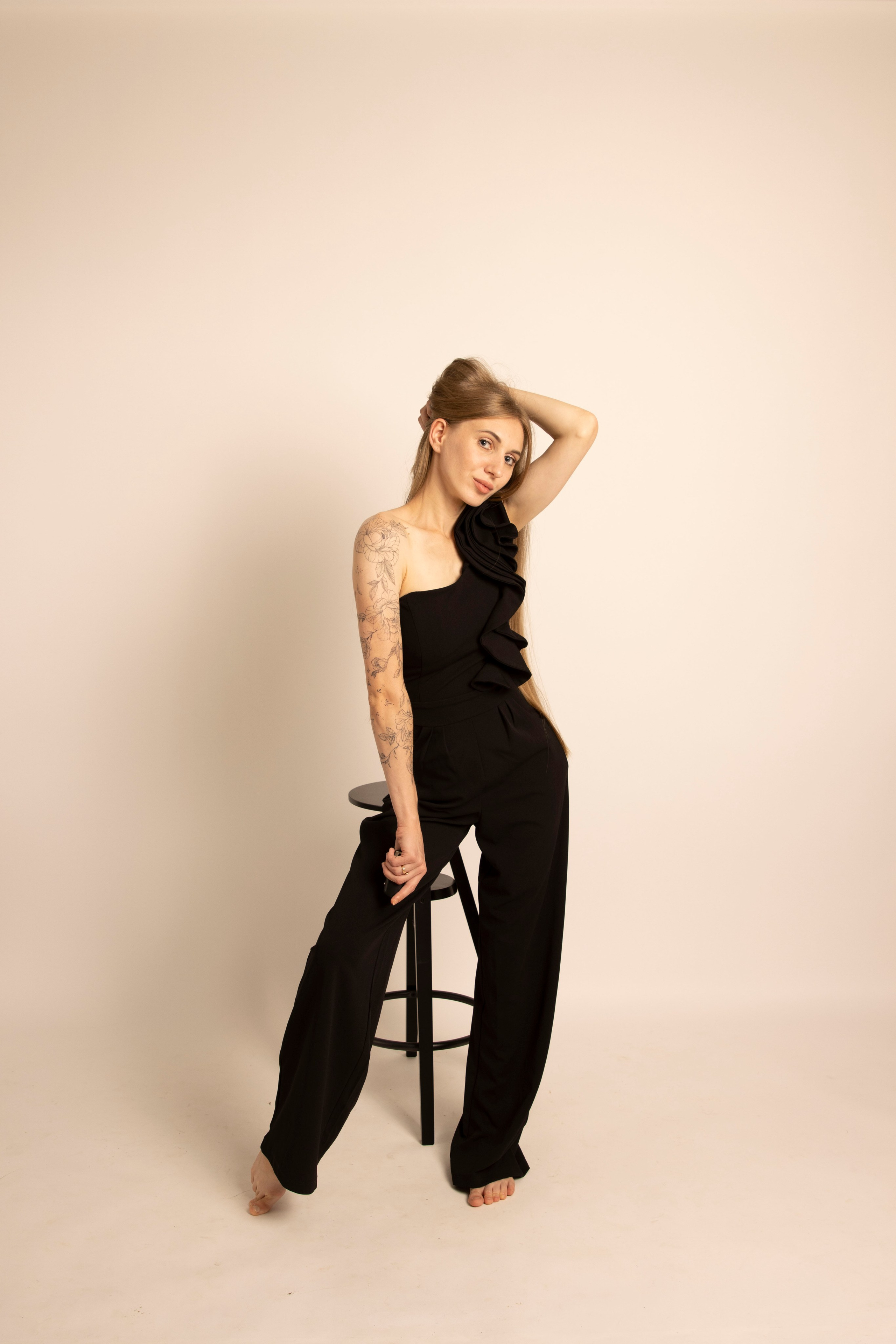 GALLERY IN SHOOT IT YOURSELF. SHOOT IT YOURSELF — SELF PORTRAIT STUDIO IN CHICAGO