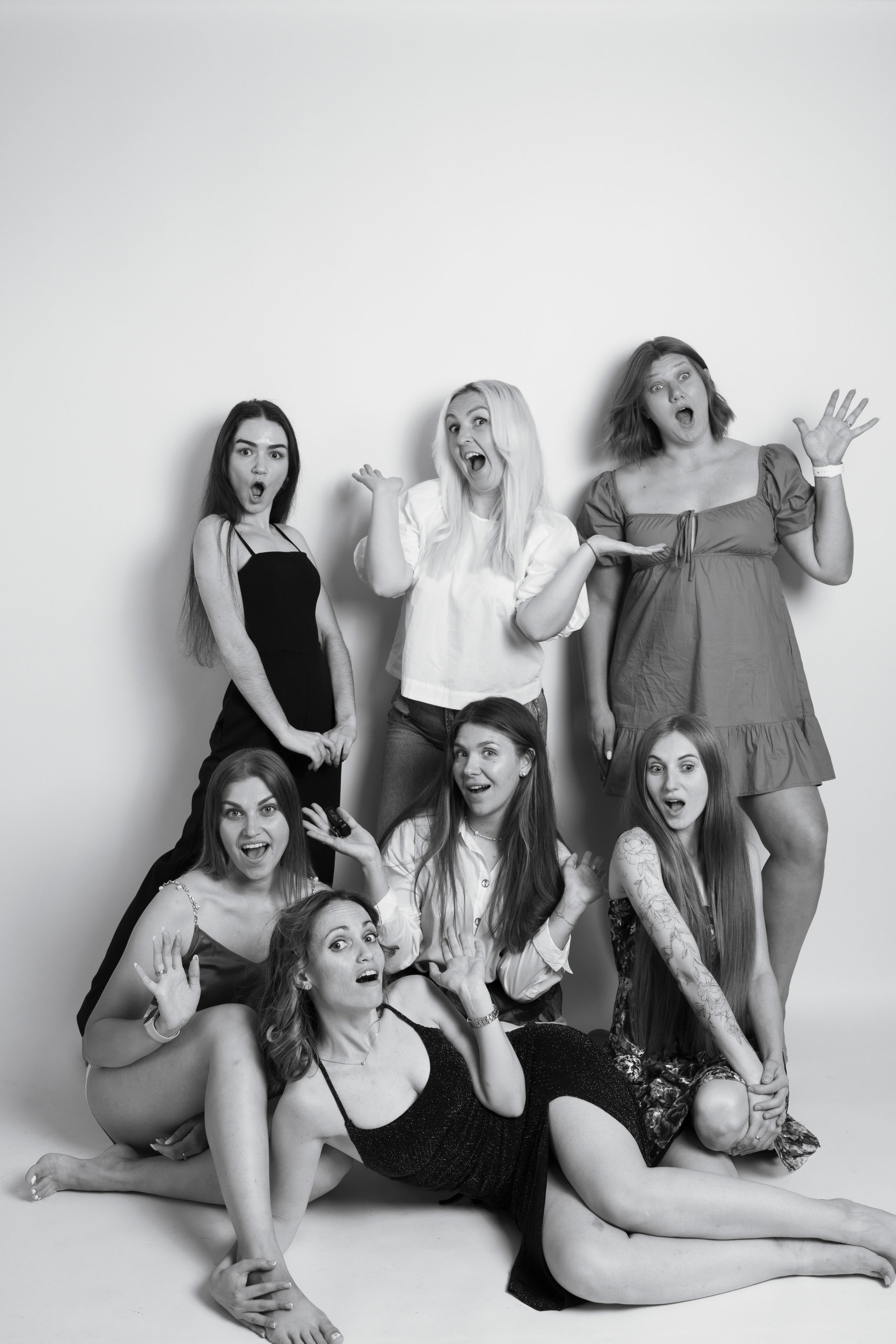 GALLERY IN SHOOT IT YOURSELF. SHOOT IT YOURSELF — SELF PORTRAIT STUDIO IN CHICAGO